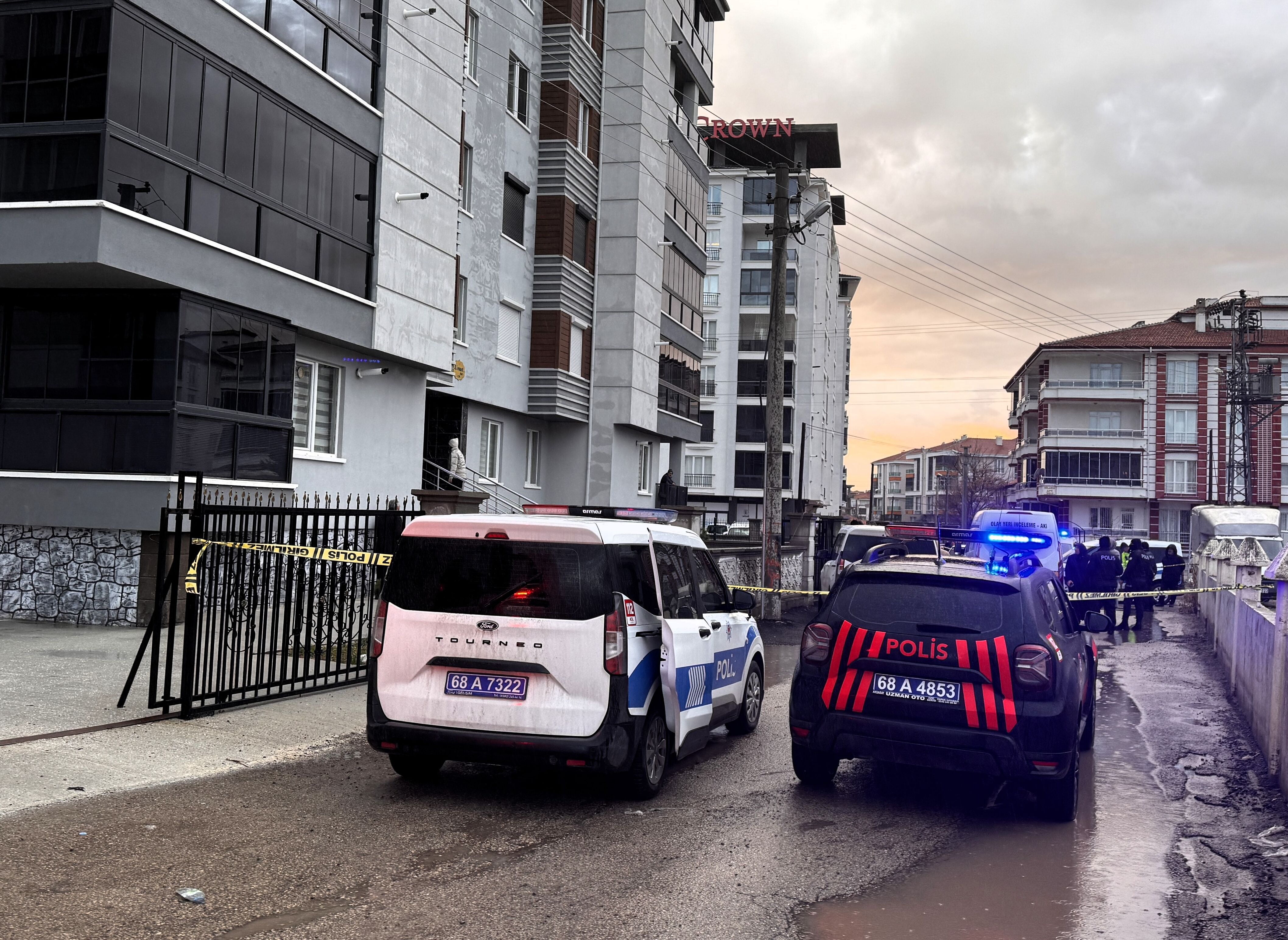Aksaray'da ağabeyini silahla öldüren şüpheli kaçtı
