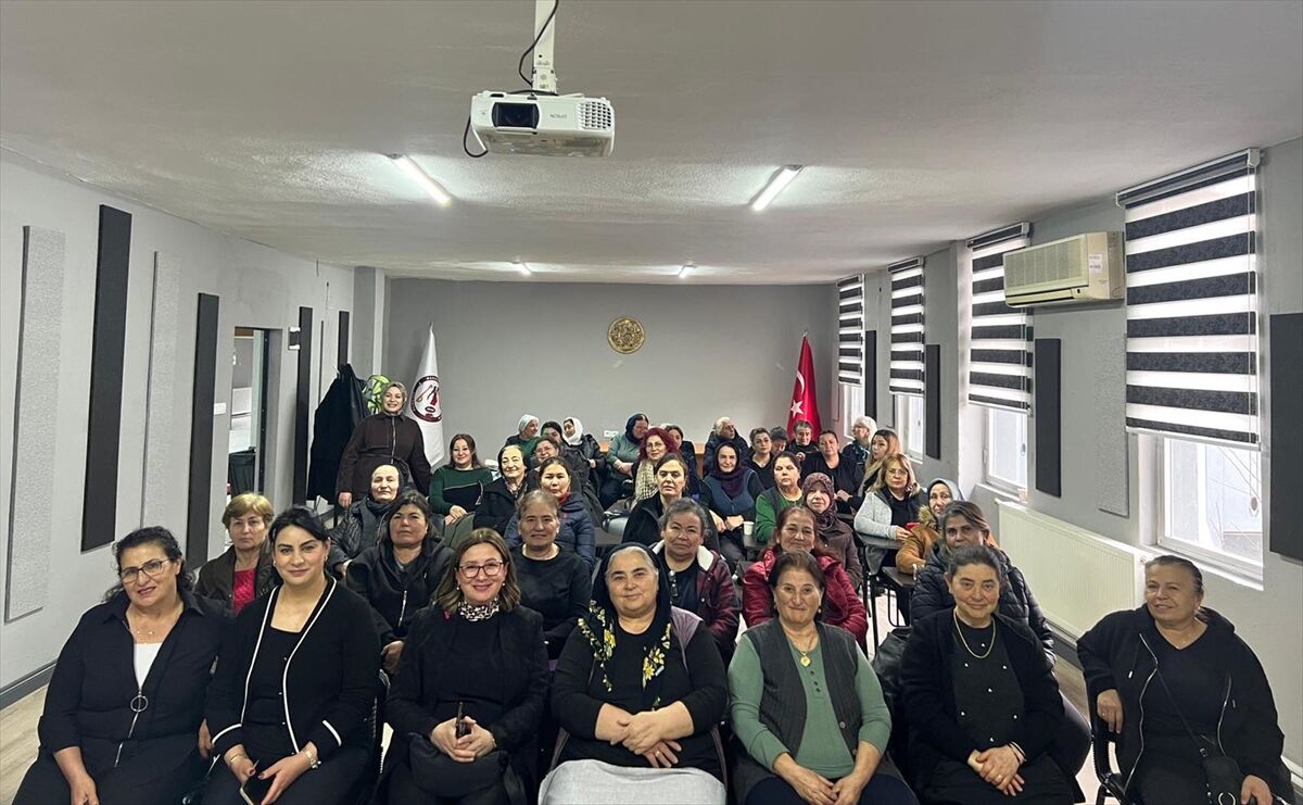 Bahadın'da kadınlar menopoz hakkında bilgilendirildi