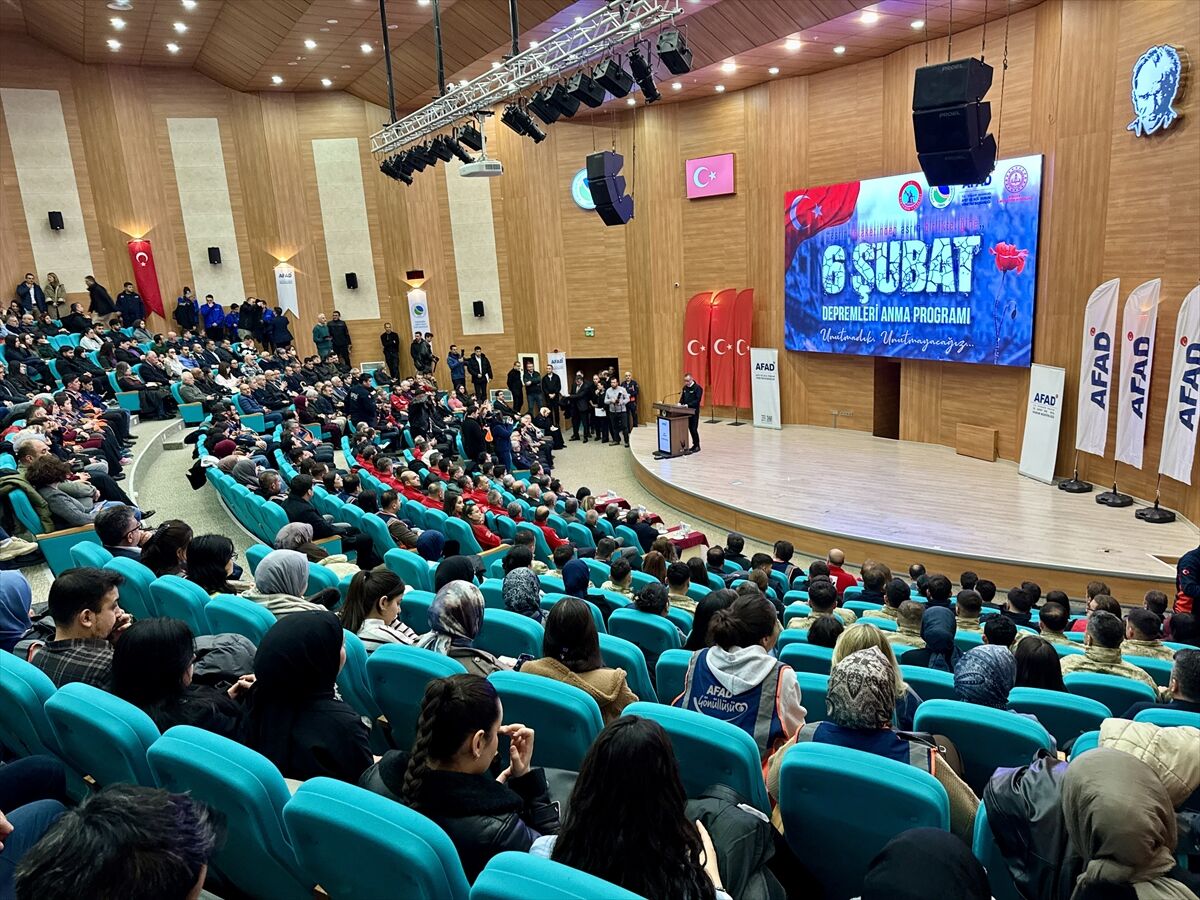 Kırşehir'de 6 Şubat Depremleri Anma Programı düzenlendi