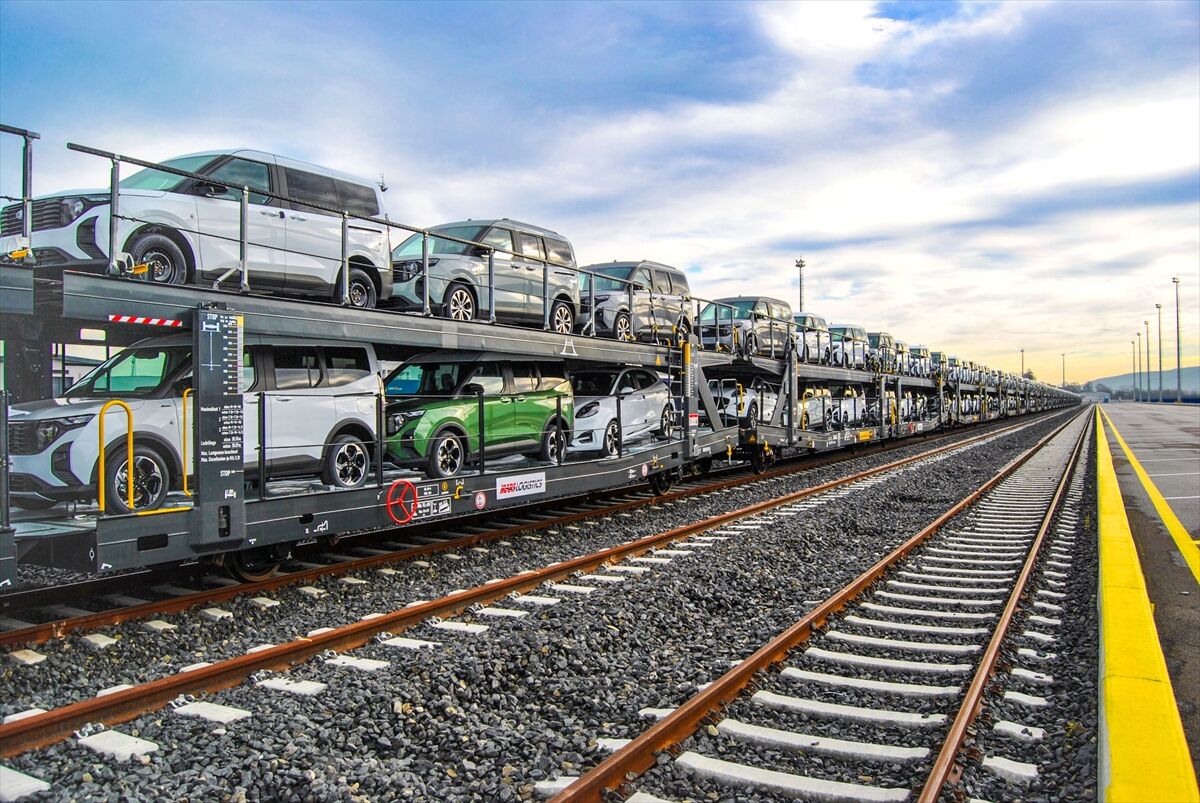Ford Otosan'dan çevreci demir yolu projesi