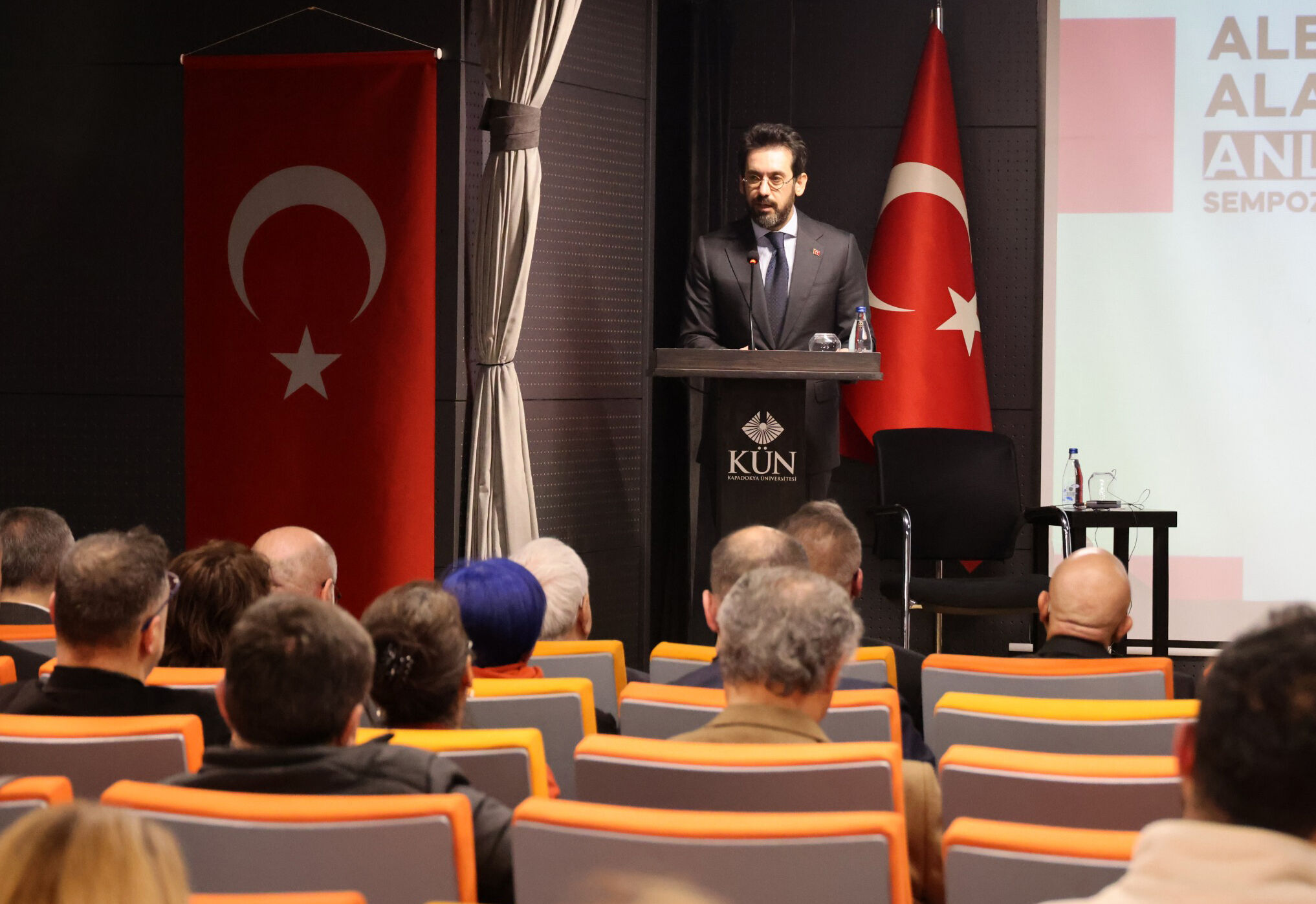 Kültür ve Turizm Bakan Yardımcısı Mumcu, Nevşehir'de 'Alev Alatlı'yı Anlamak Sempozyumu'na katıldı