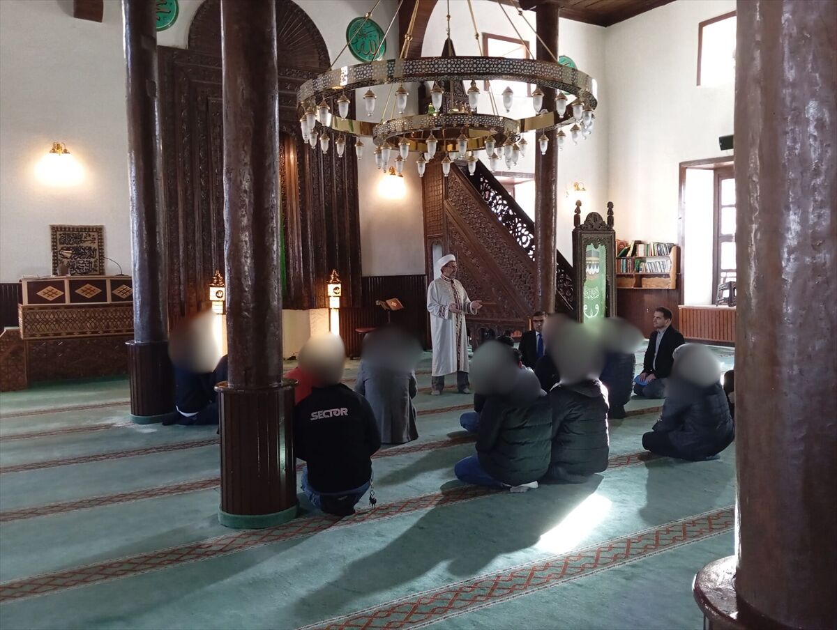 Seydişehir'de yükümlüler cami ziyaret etti