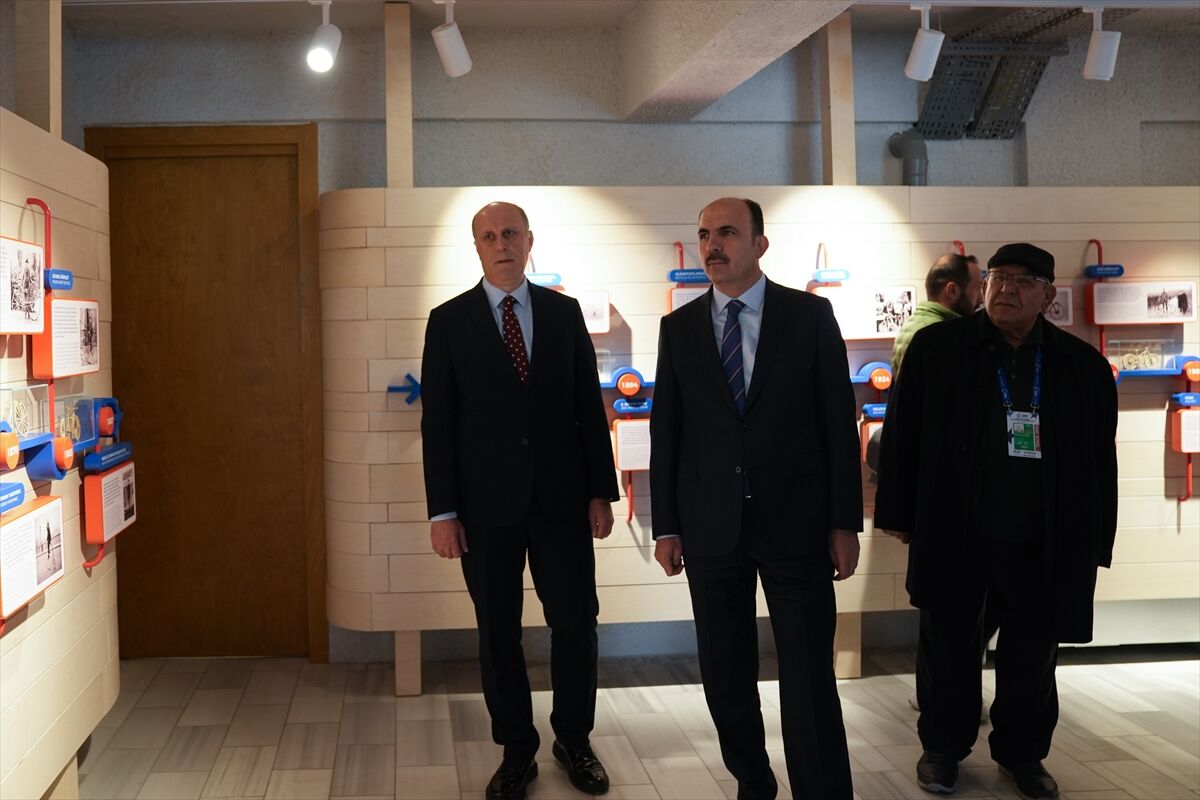 2026 UEC Pist Bisikleti Avrupa Şampiyonası'nı takip eden gazeteciler, Velespit Müzesi'ni gezdi