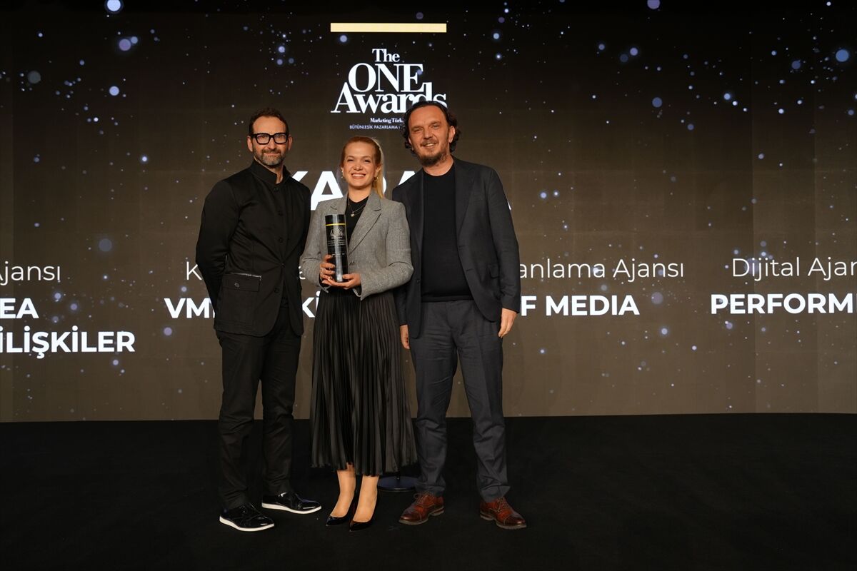 Karaca 'The ONE Awards'tan 3 ödülle döndü
