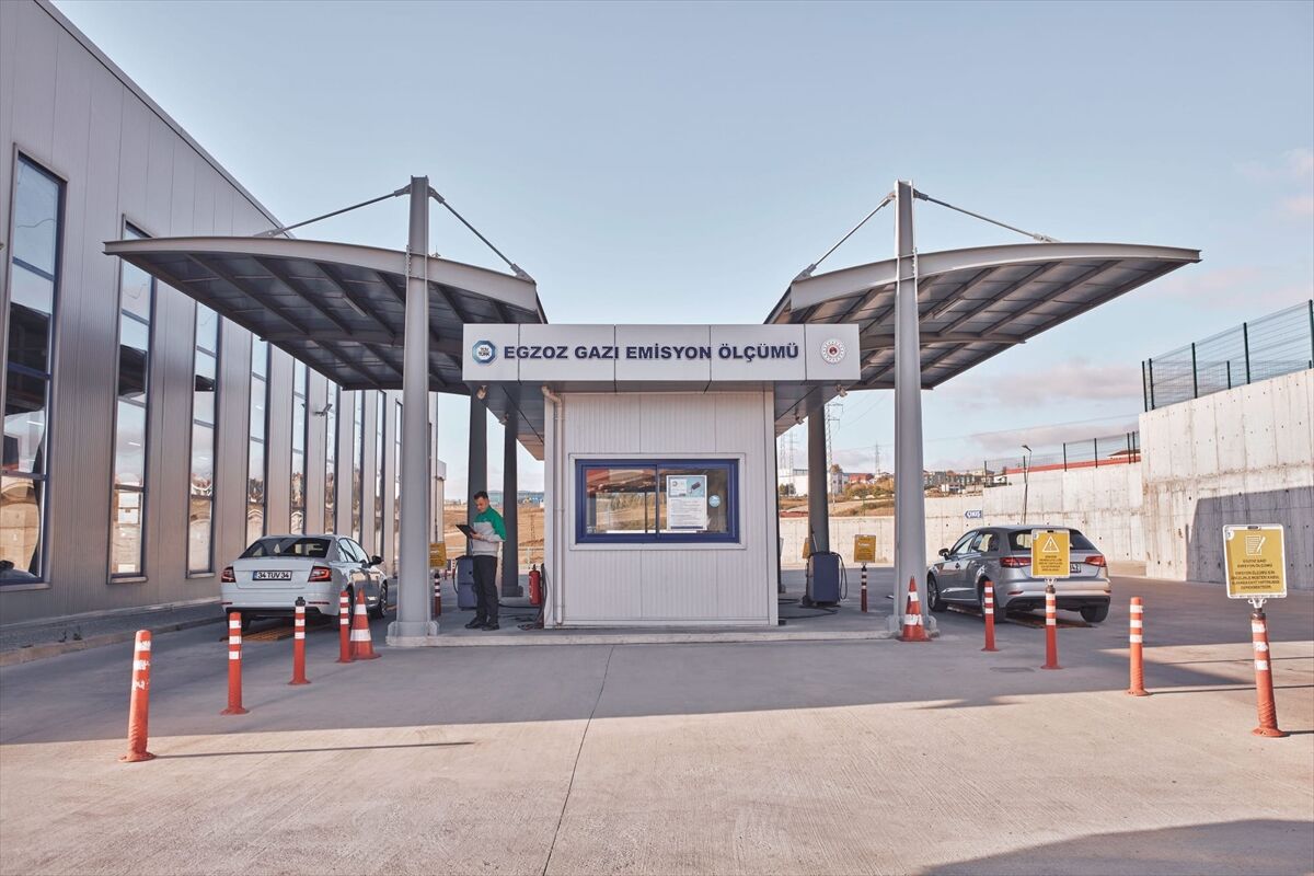 TÜVTÜRK'ten araç sahiplerine egzoz emisyon ölçümü uyarısı