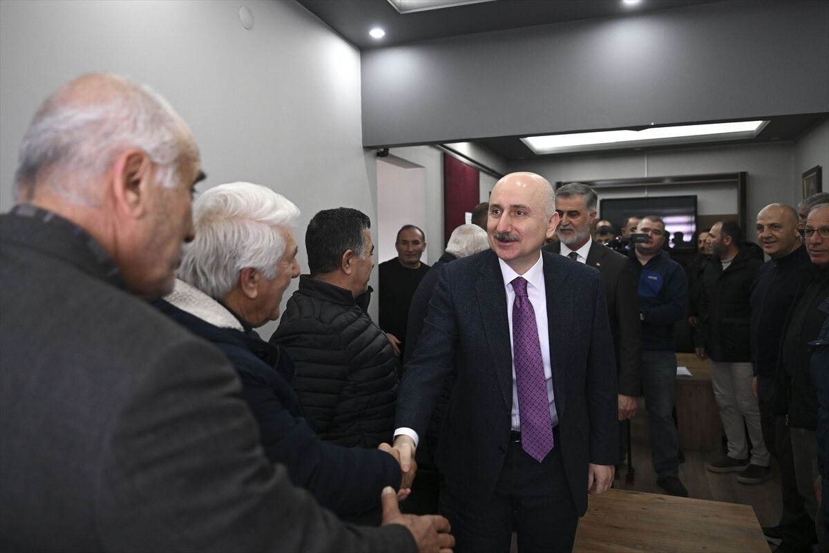 TBMM Bayındırlık Komisyonu Başkanı Karaismailoğlu, TÖHOB'u ziyaret etti