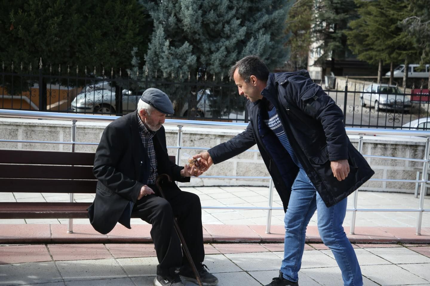 Beypazarı Belediyesi kandil simidi dağıttı