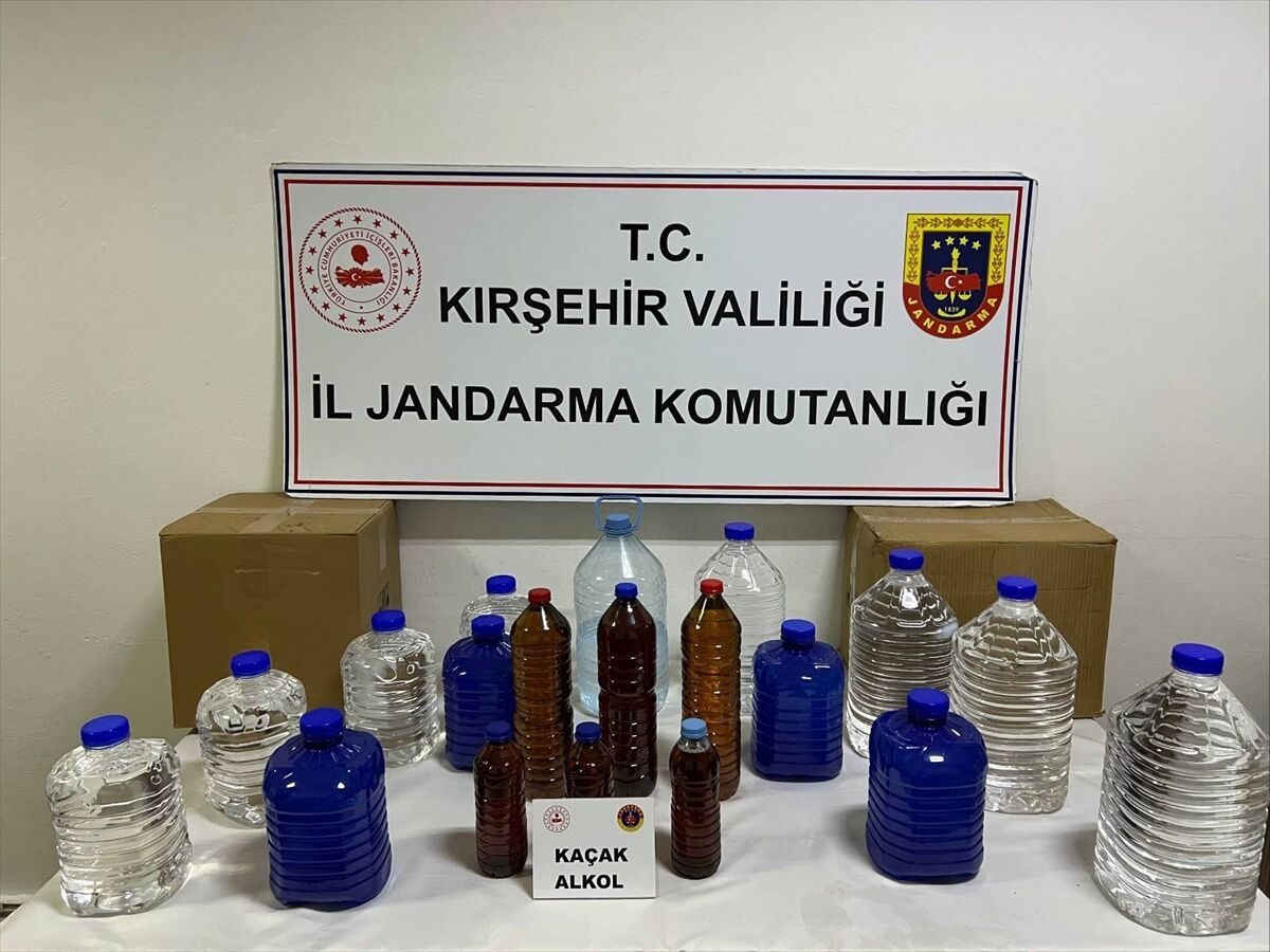 Kırşehir'de kaçak alkol operasyonlarında 2 şüpheli yakalandı