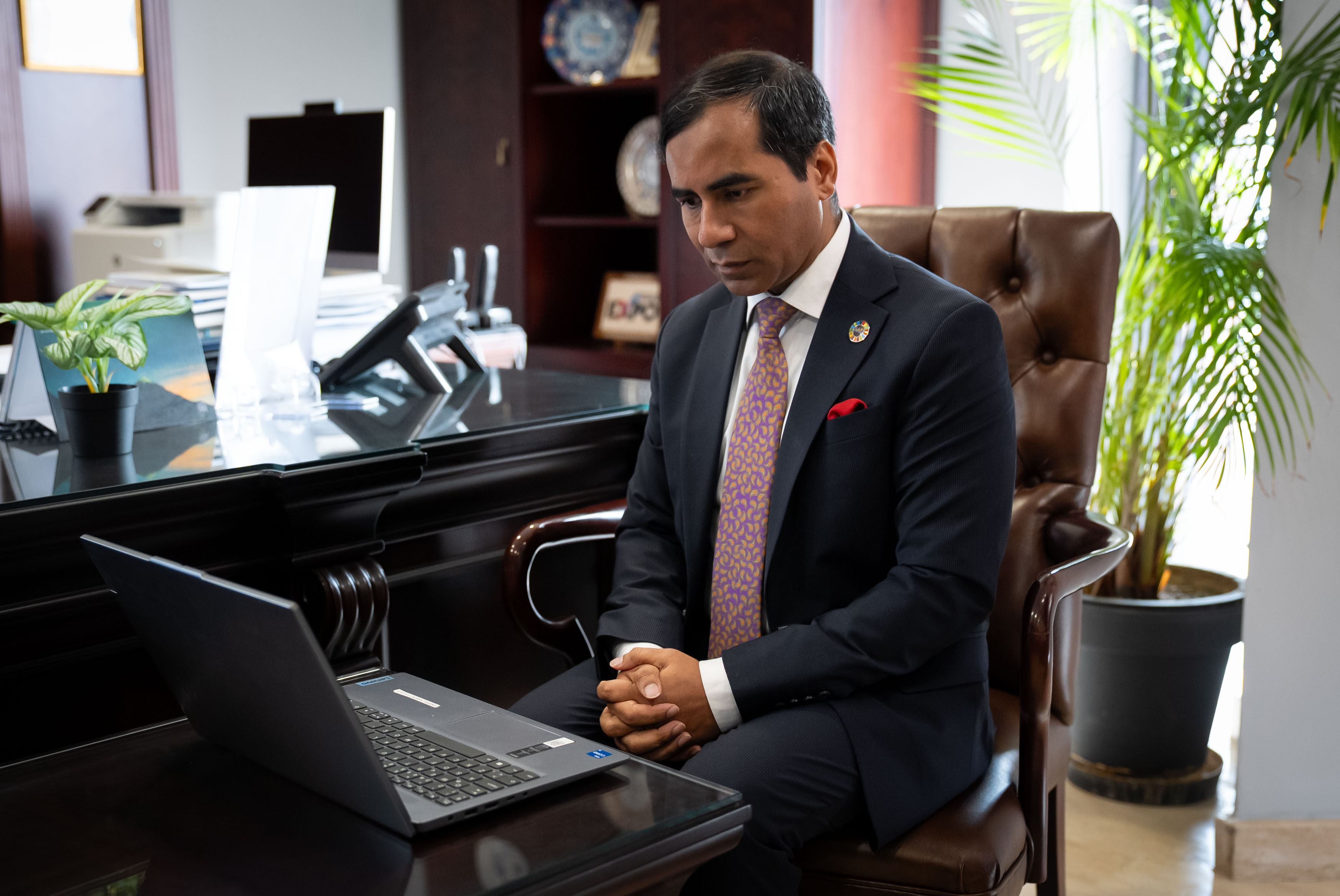 Bangladeş'in Ankara Büyükelçisi Haq, AA'nın 'Yılın Kareleri' oylamasına katıldı