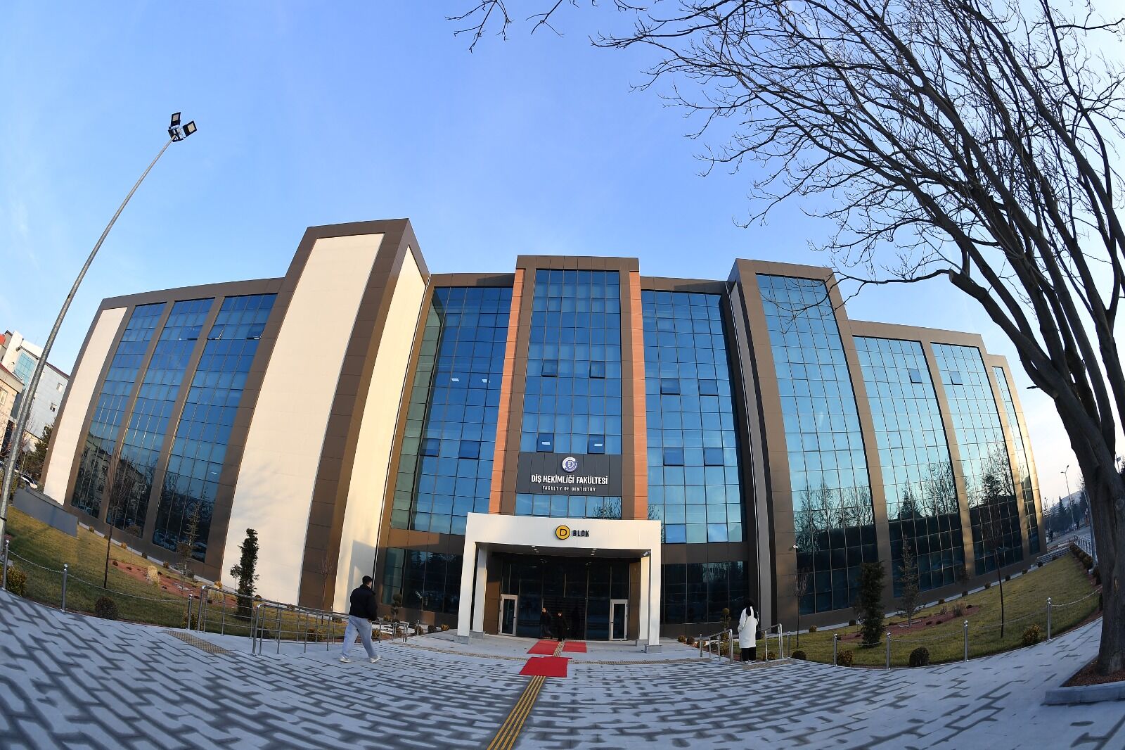 Büyükşehir Belediyesi diş hastanesi ek binasına okuma salonu açtı