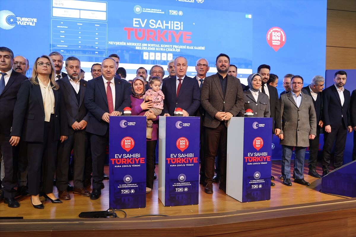 Nevşehir'de 'Yüzyılın Konut Projesi' kapsamında yapılacak konutların hak sahipleri kurayla belirlendi