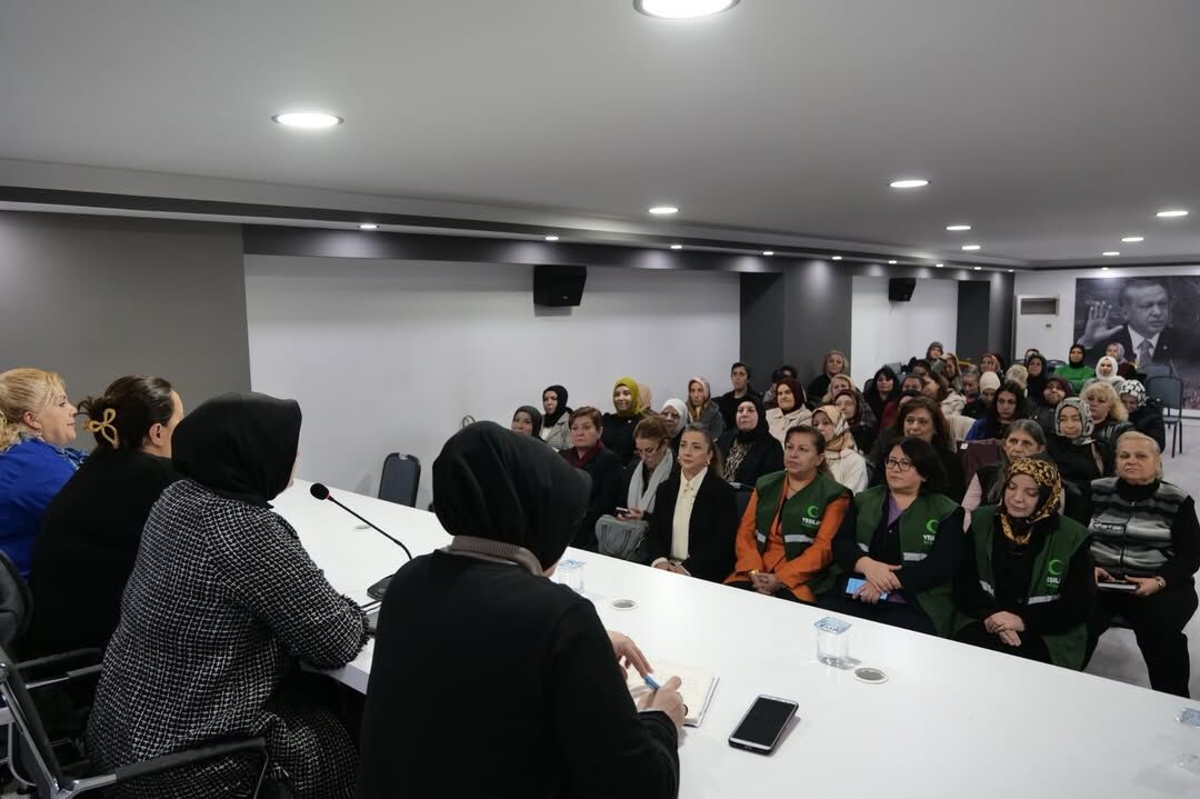 Eskişehir'de Yeşilay tarafından bağımlılıkla mücadele eğitimi verildi