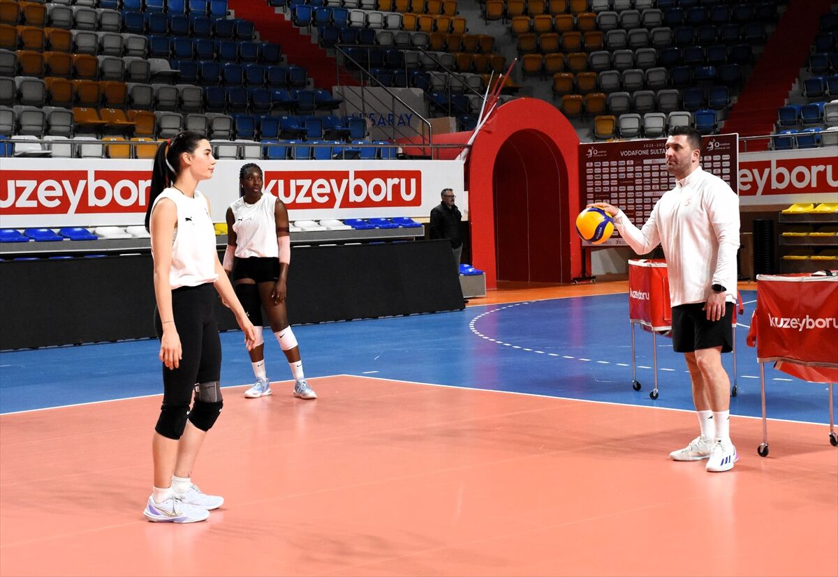 Kuzeyboru Kadın Voleybol Takımı'nda hedef galibiyet serisini sürdürmek