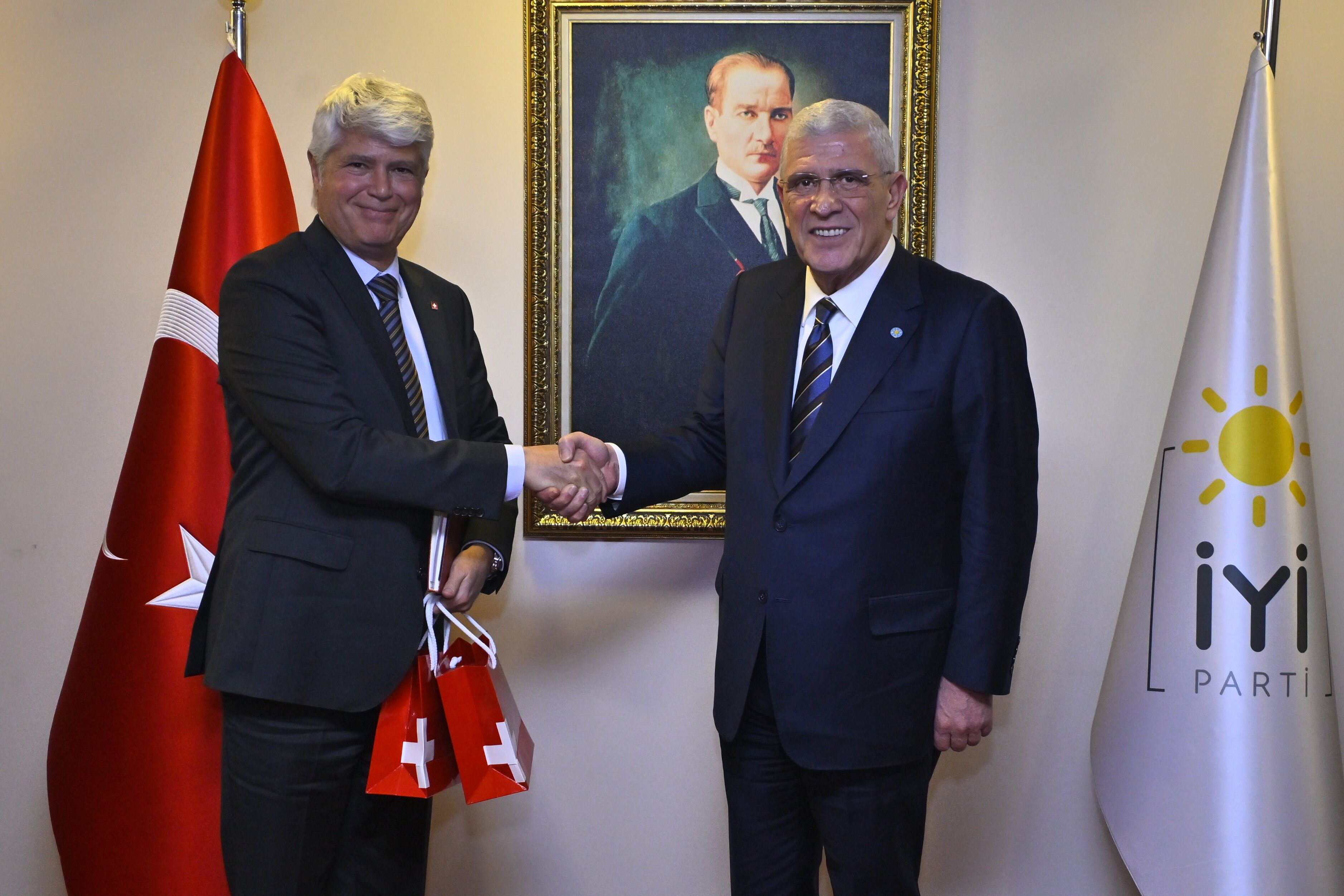 İYİ Parti Genel Başkanı Dervişoğlu, İsviçre'nin Ankara Büyükelçisi Scheurer ile görüştü