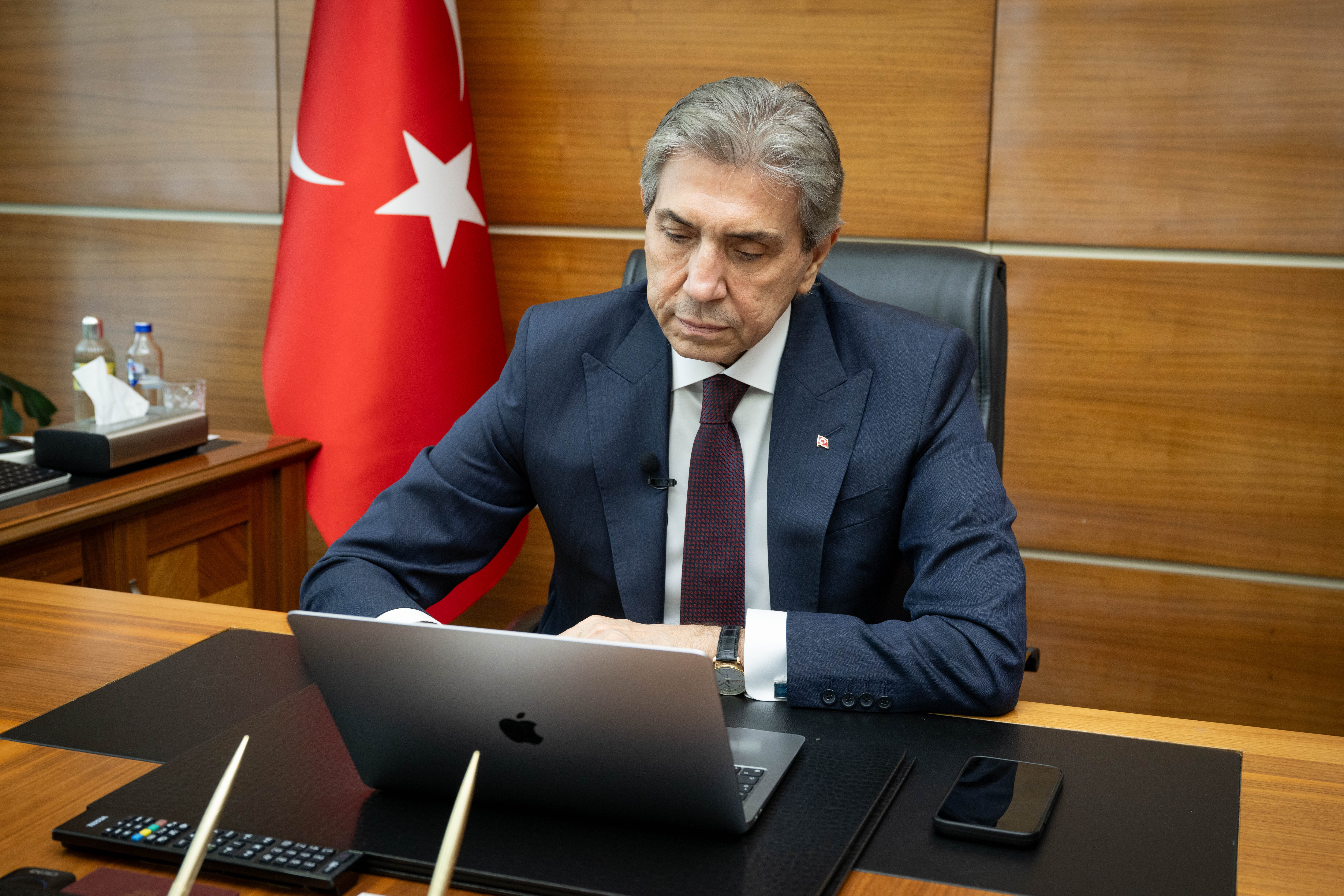 AK Parti Genel Başkan Yardımcısı Demir, AA'nın 'Yılın Kareleri' oylamasına katıldı