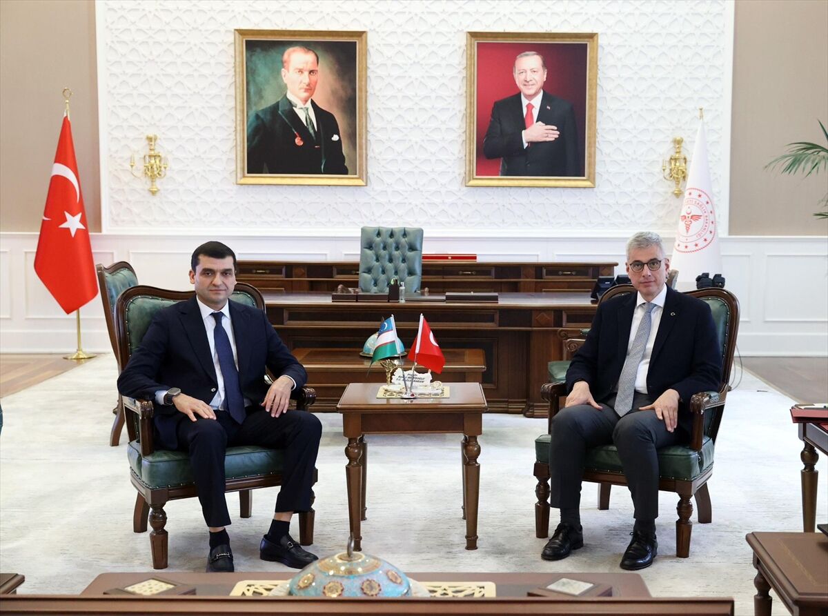 Sağlık Bakanı Memişoğlu, Özbekistanlı mevkidaşı Hudayarov ile görüştü