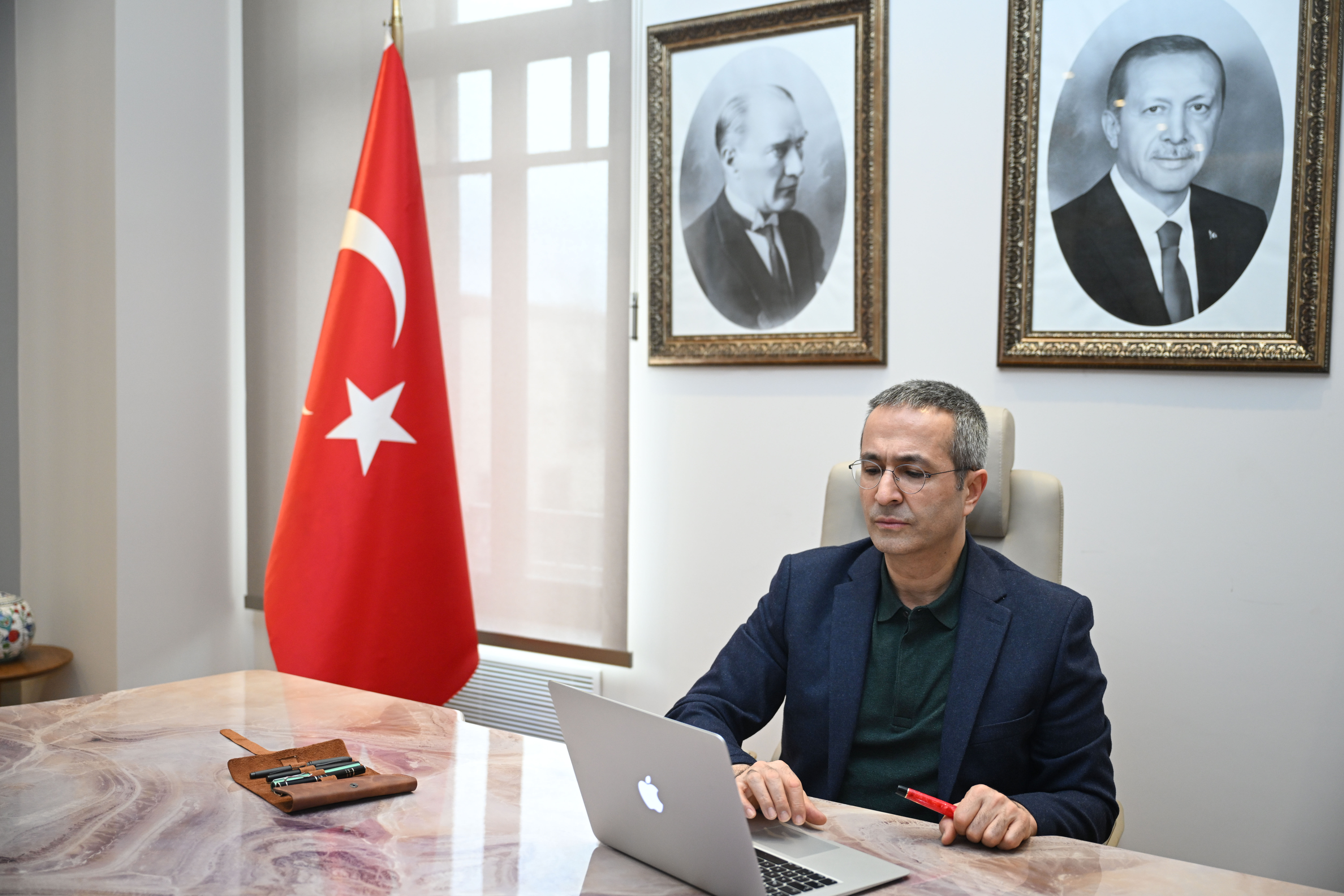 YEE Başkanı Aliy, AA'nın 'Yılın Kareleri' oylamasına katıldı