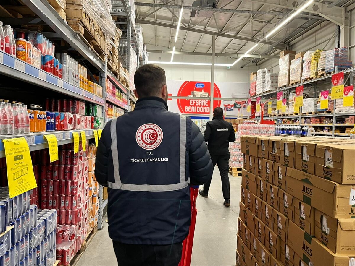 Aksaray'da ramazan ayı öncesi market ve restoranlarda denetim gerçekleştirildi