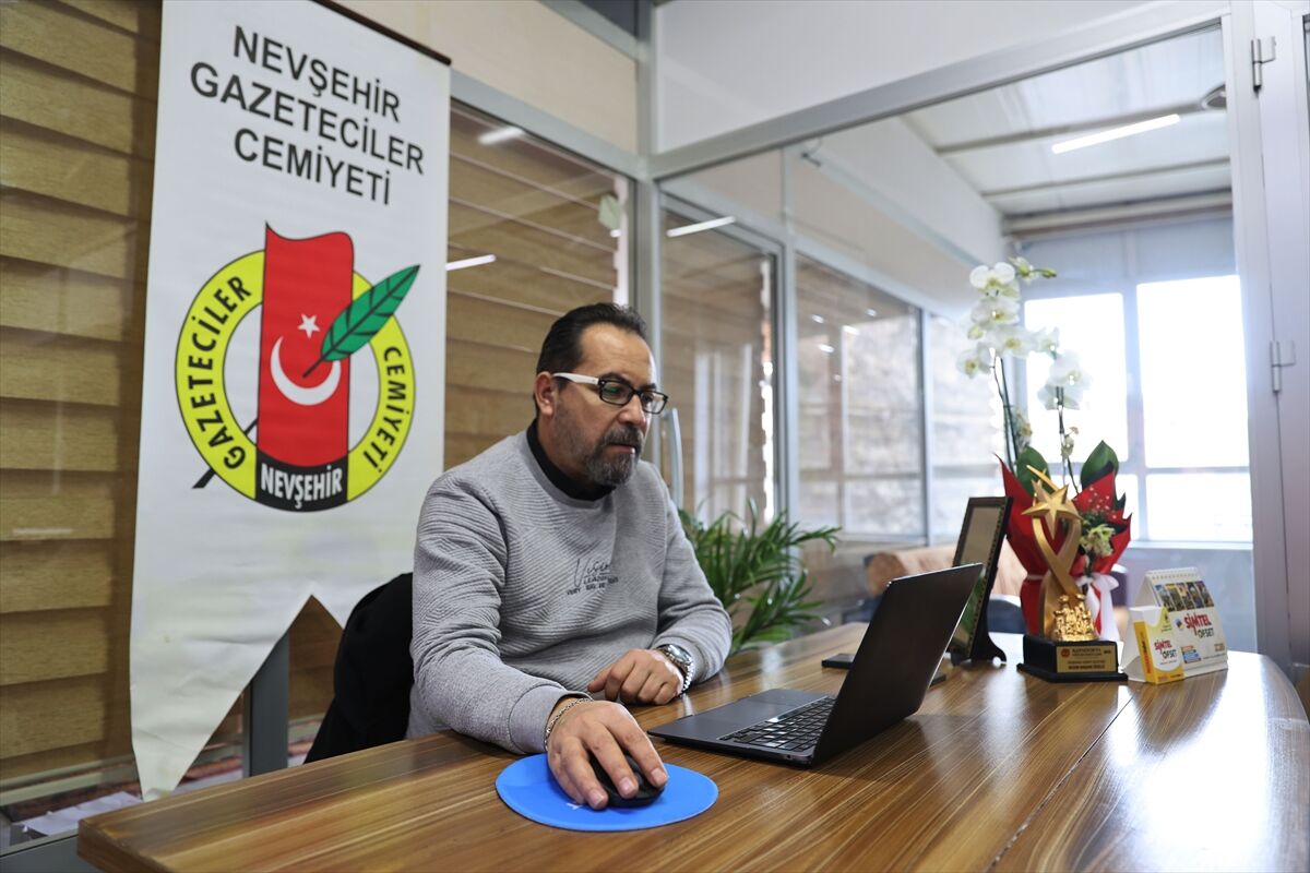 Türkiye Gazeteciler Federasyonu Genel Sekreteri Ekici, AA'nın 'Yılın Kareleri' oylamasına katıldı