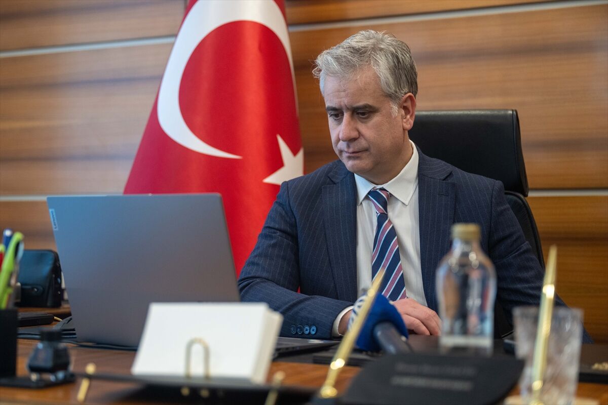 AK Parti Genel Başkan Yardımcısı Yalçın, AA'nın 'Yılın Kareleri' oylamasına katıldı