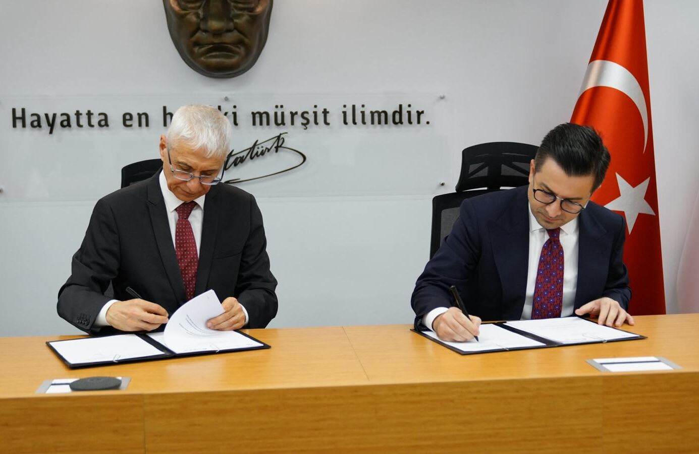 HEAŞ ile ESTÜ arasında havacılık sektöründe nitelikli insan kaynağı yetiştirilmesi için protokol imzalandı