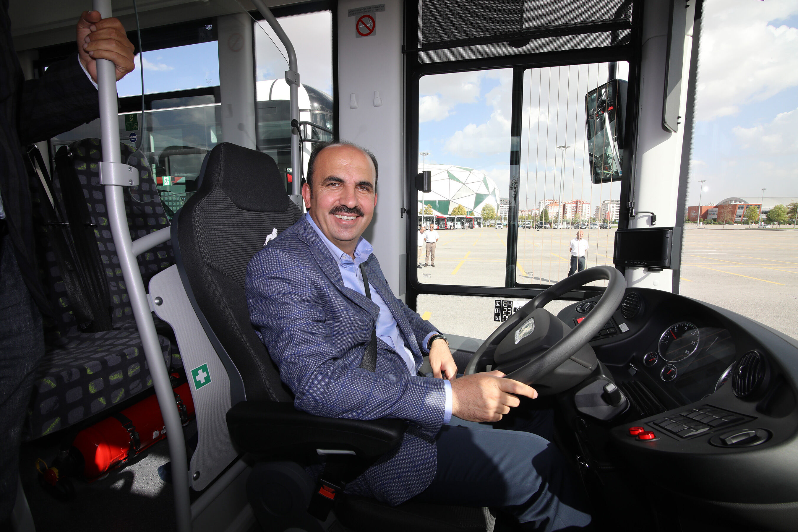 Konya Büyükşehir Belediyesi Başkanı Altay, toplu ulaşım hizmetini değerlendirdi