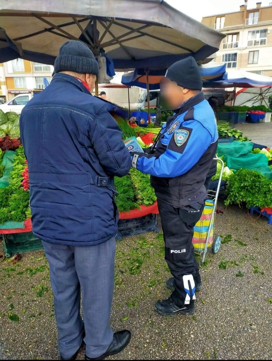 Eskişehir'de evden hırsızlık ve dolandırıcılığa karşı bilgilendirme çalışmaları gerçekleştirildi