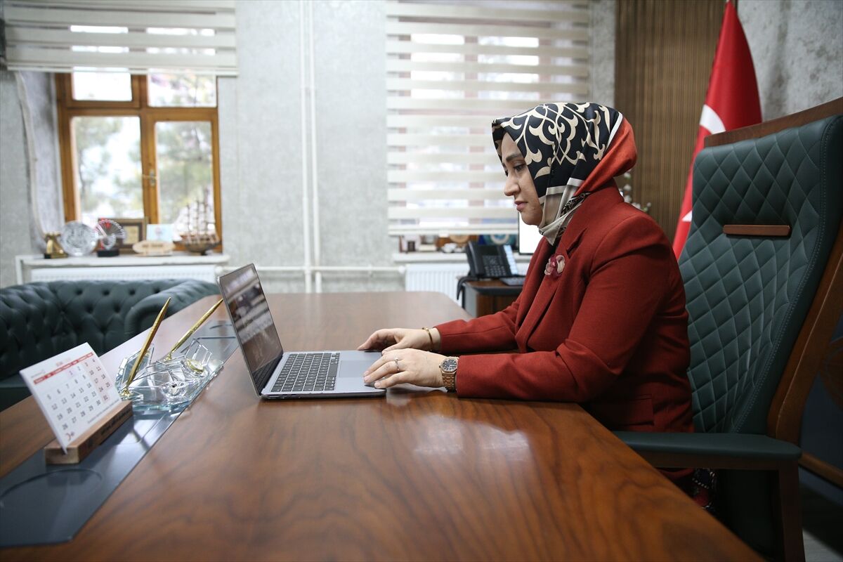 Niğde İl Milli Eğitim Müdürü Özbek, AA'nın 'Yılın Kareleri' oylamasına katıldı