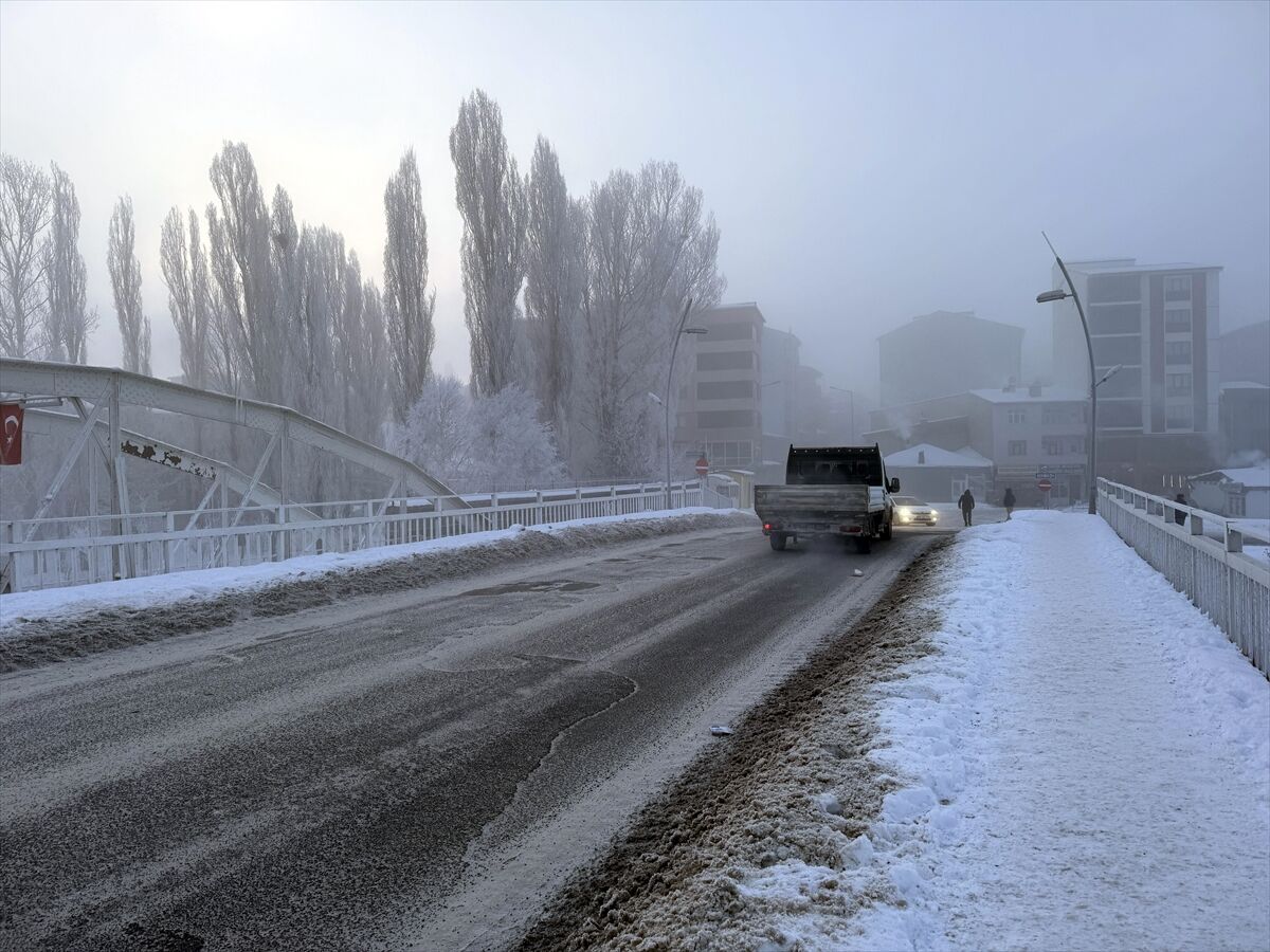Doğu Anadolu'da 5 ilde 147 yerleşim yerine ulaşım sağlanamıyor