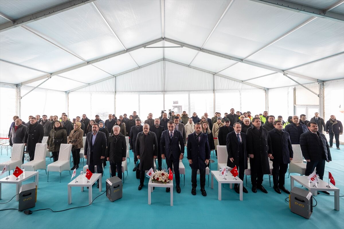EPDK Başkanı Yılmaz, depolama sistemlerinin enerji bağımsızlığında önemli rolü olduğunu belirtti: