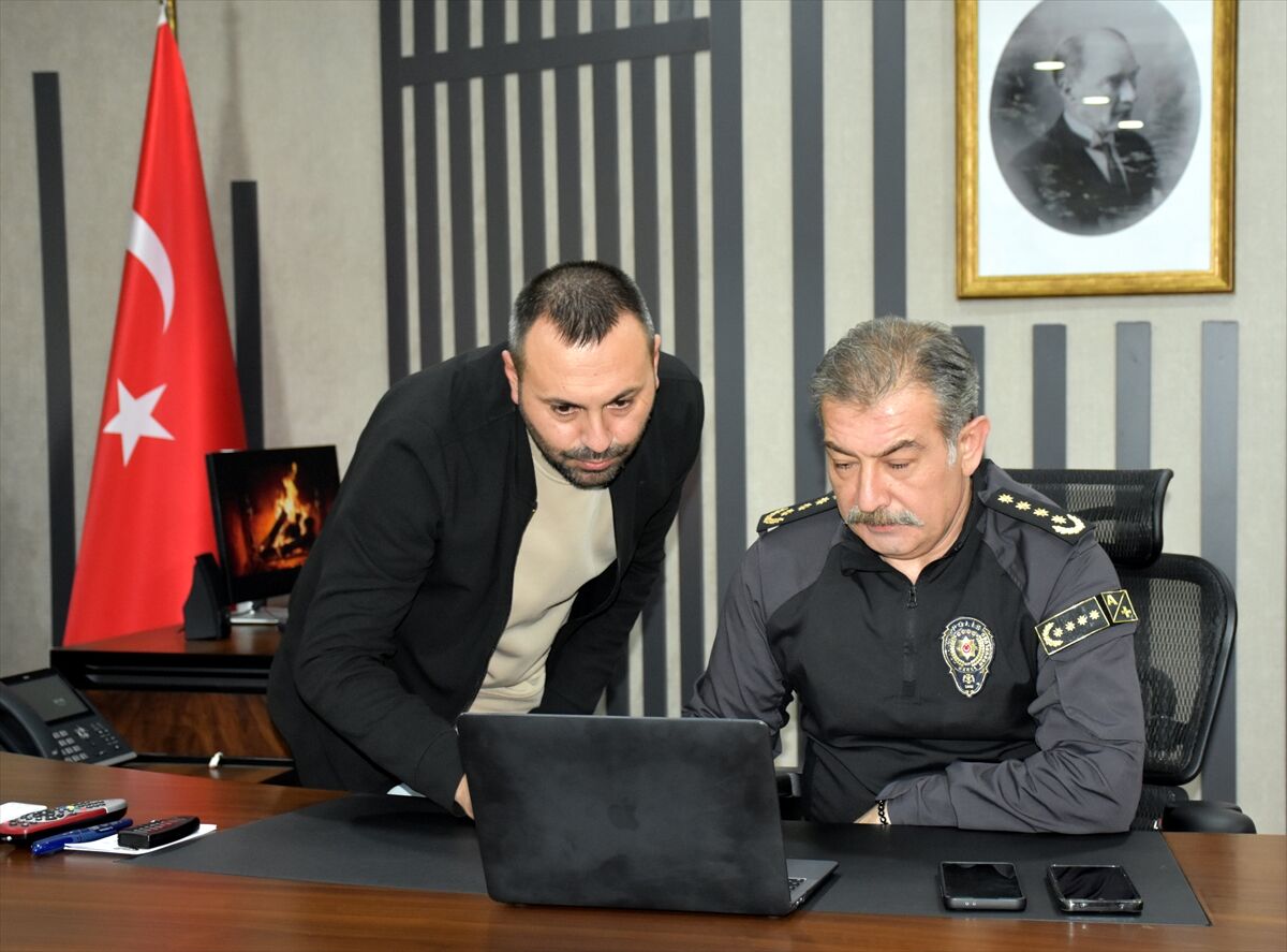 Kırıkkale İl Emniyet Müdürü Işık, AA'nın 'Yılın Kareleri' oylamasına katıldı