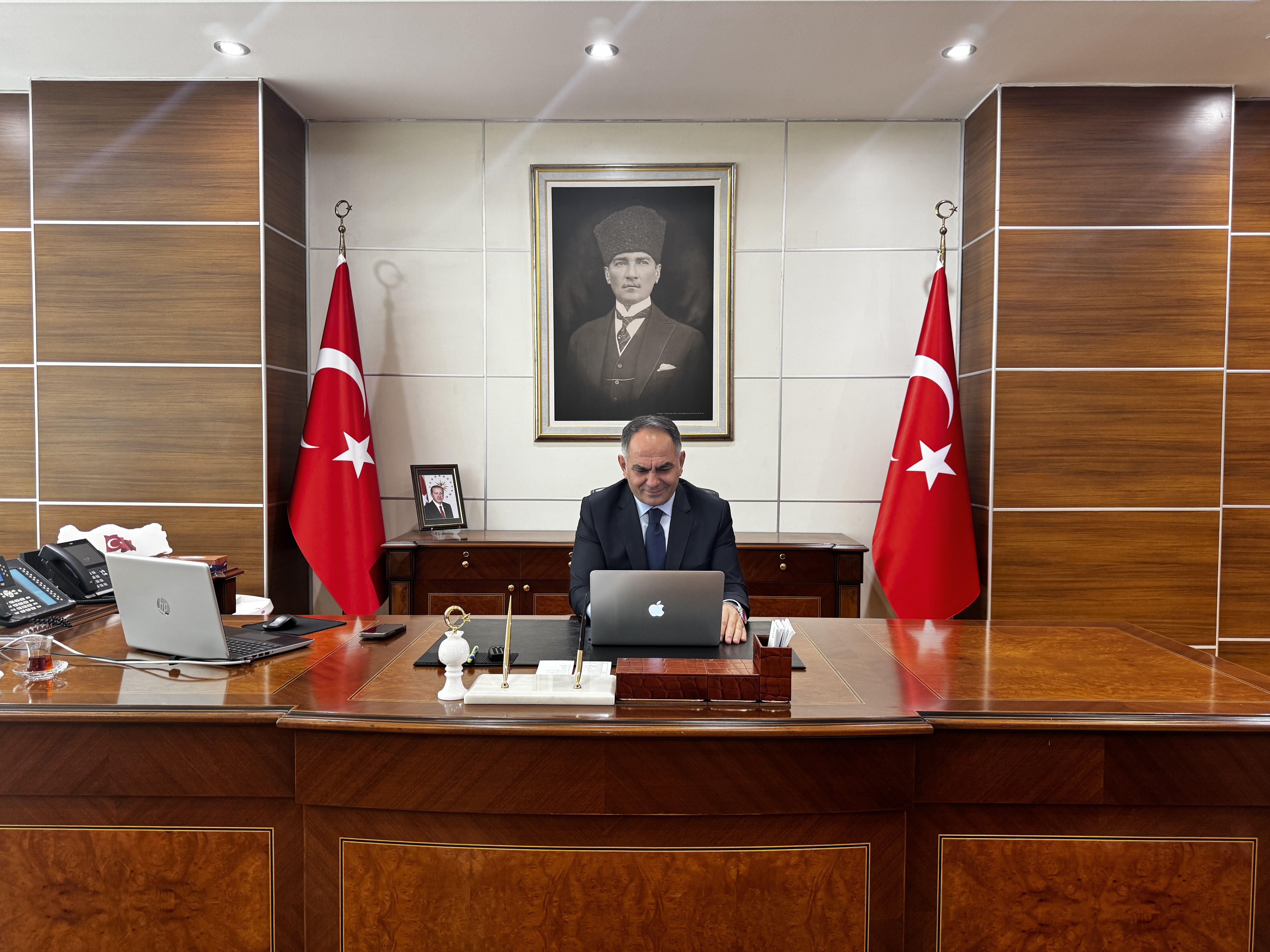 Çankırı Valisi Çakırtaş, AA'nın 'Yılın Kareleri' oylamasına katıldı
