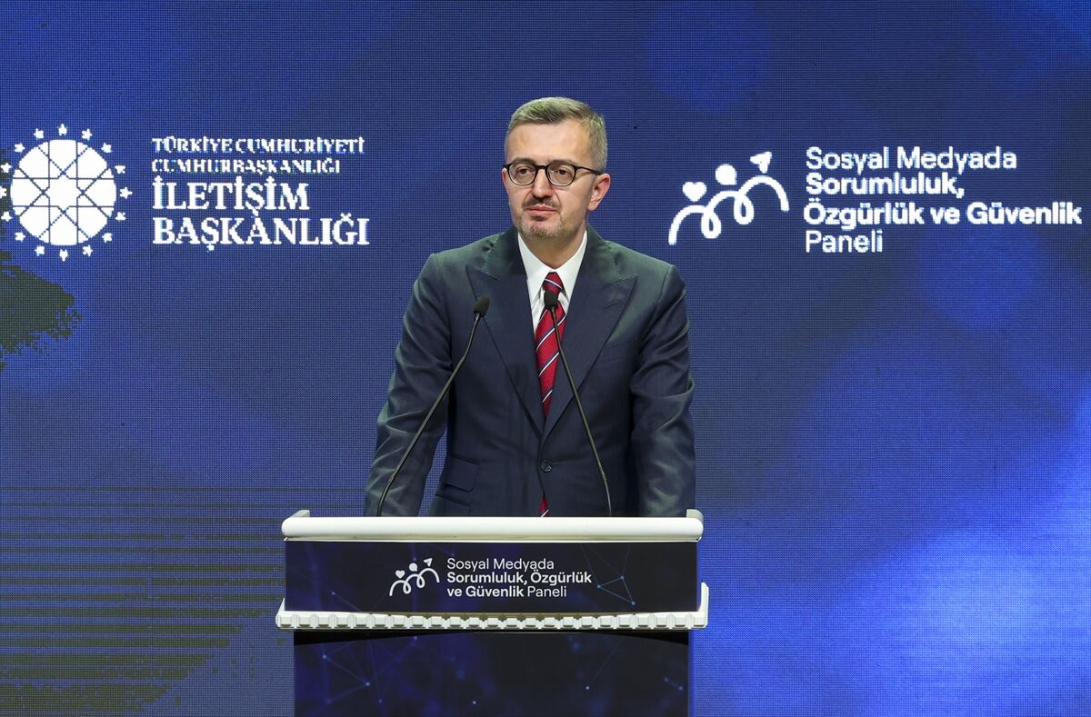 İletişim Başkanı Duran, 'Sosyal Medyada Sorumluluk, Özgürlük ve Güvenlik Paneli'nde konuştu: