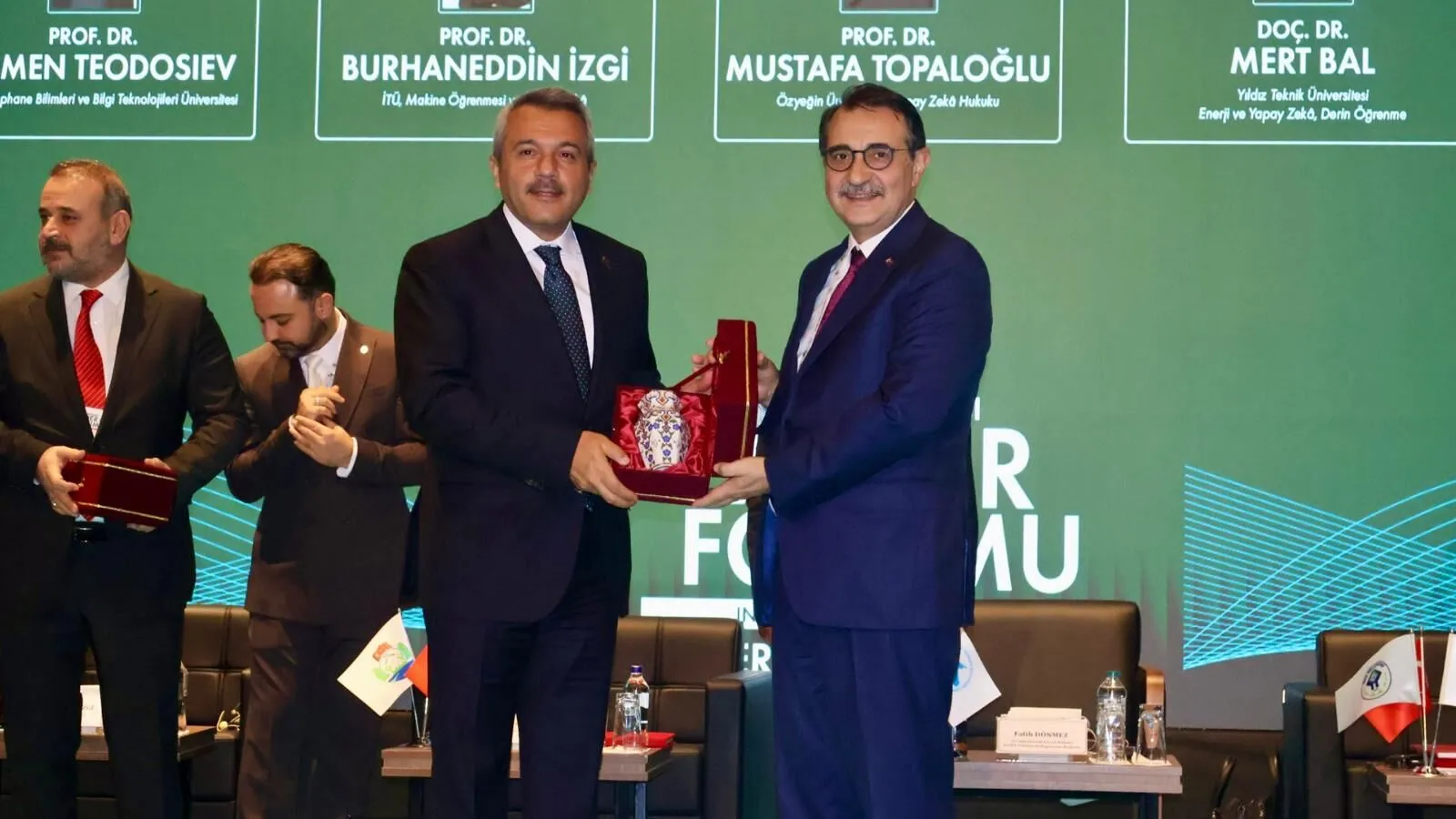 Dönmez’den Karadeniz vurgusu: Enerji güvenliği bölgesel istikrarla mümkün