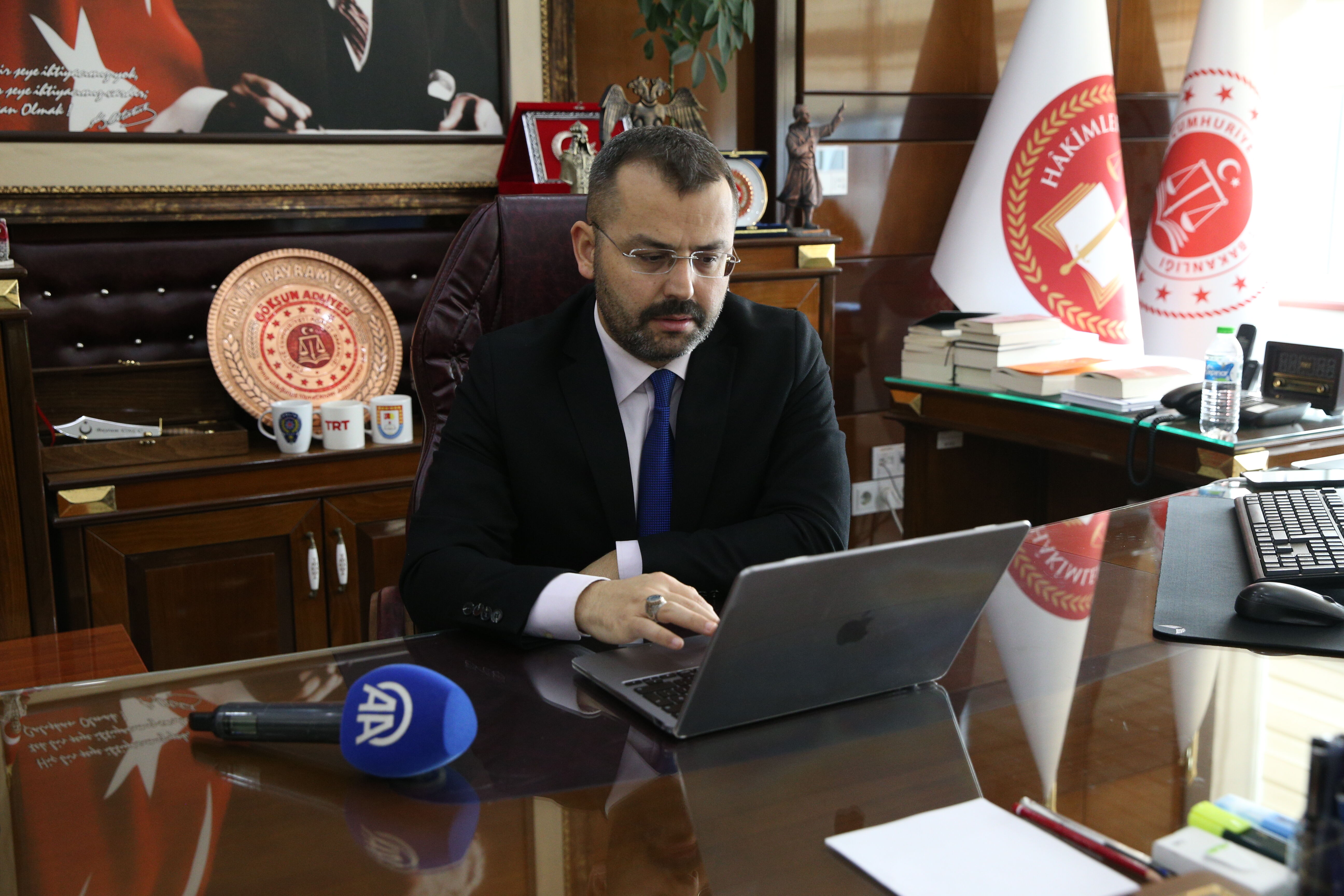Niğde Adalet Komisyonu Başkanı Ünlü, AA'nın 'Yılın Kareleri' oylamasına katıldı