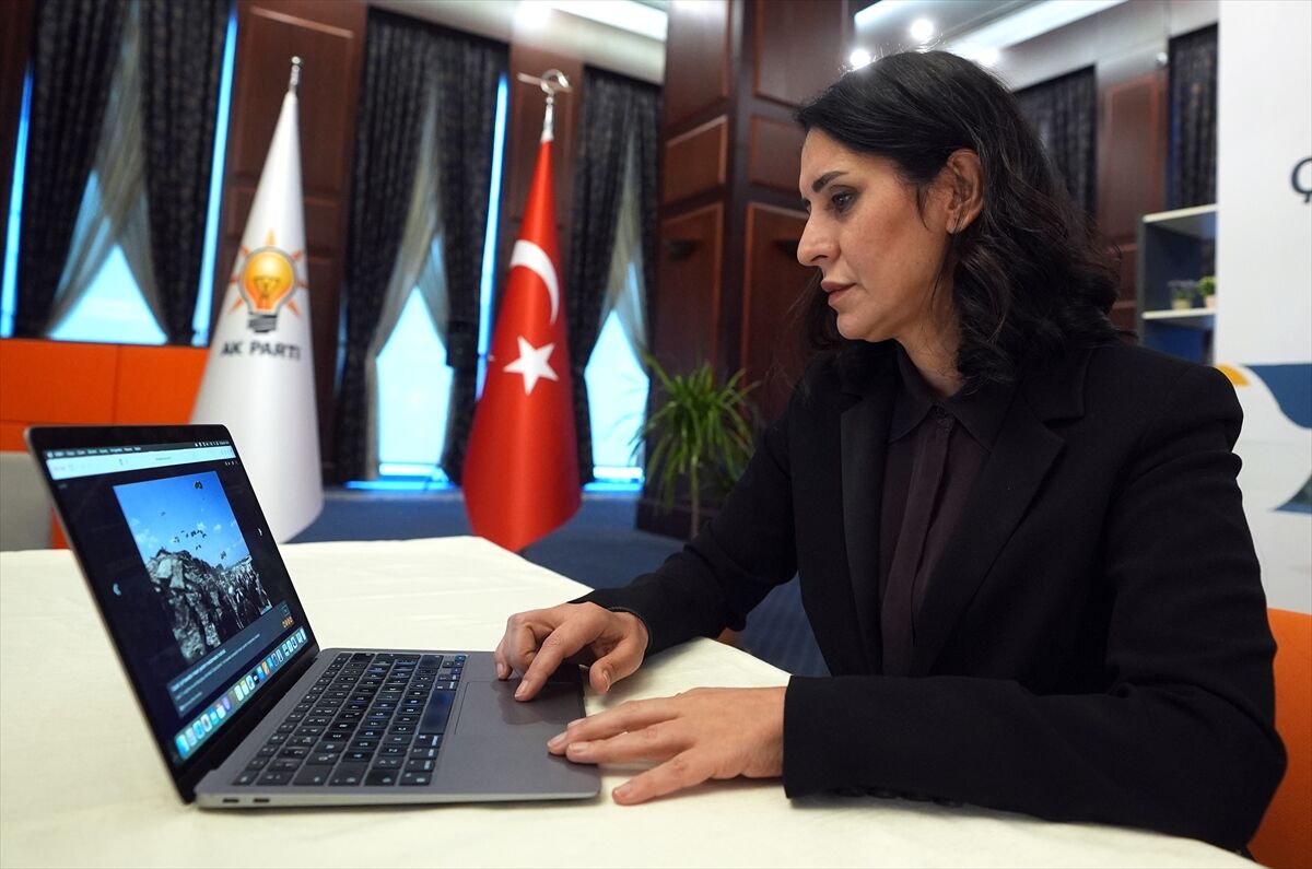 AK Parti Genel Başkan Yardımcısı Tuncer, AA'nın 'Yılın Kareleri' oylamasına katıldı