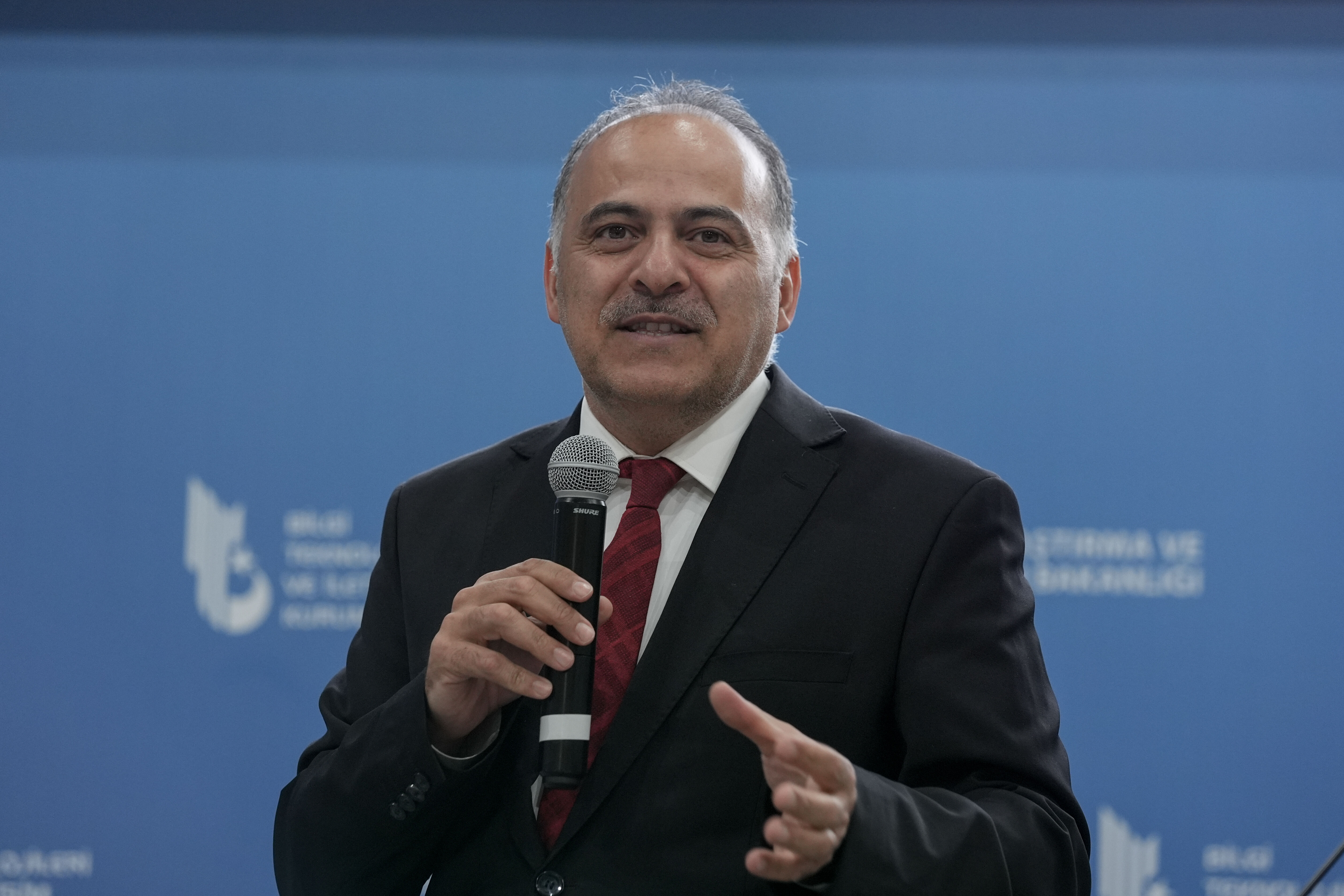 'Kamu Dijital Dönüşüm Zirvesi'nin ödül töreni gerçekleştirildi