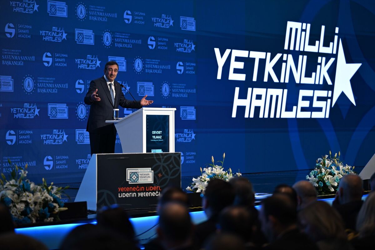 Savunma sanayisindeki yetenek yönetimi için 'zirve' toplandı