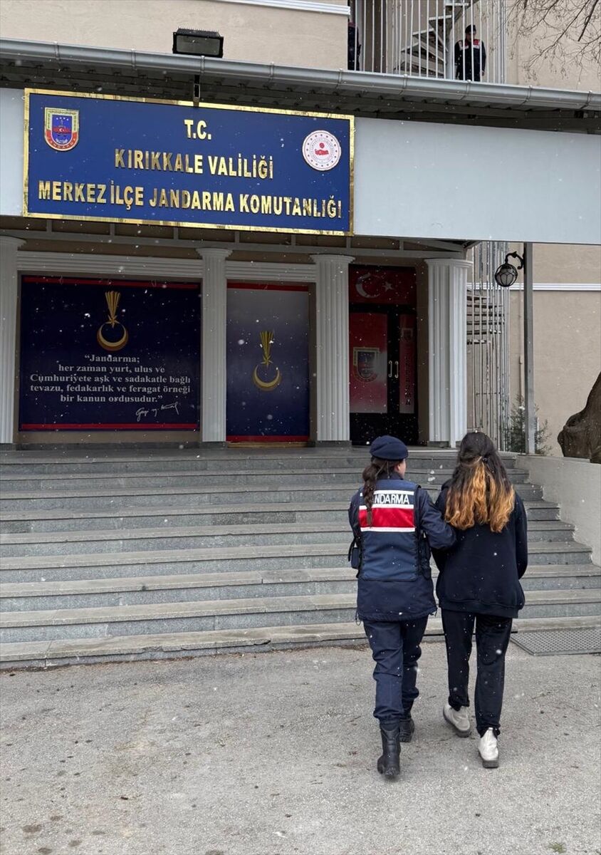 Kırıkkale'de hakkında 80 yıl 3 ay kesinleşmiş hapis cezası bulunan firari hükümlü yakalandı