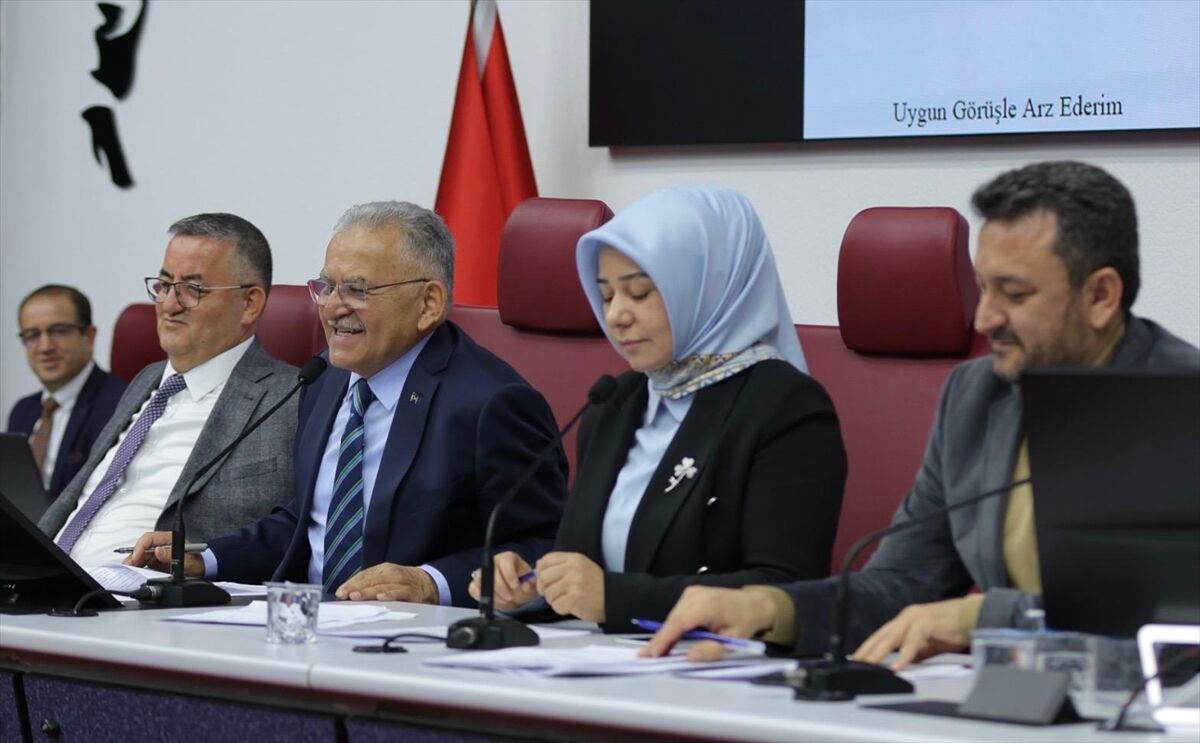Kayseri Büyükşehir Belediyesi yılın ilk meclis toplantısını yaptı