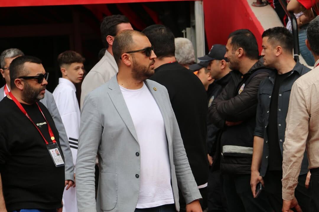 Üstünbaş açıkladı, Eskişehirspor’da transferler bu hafta bitecek