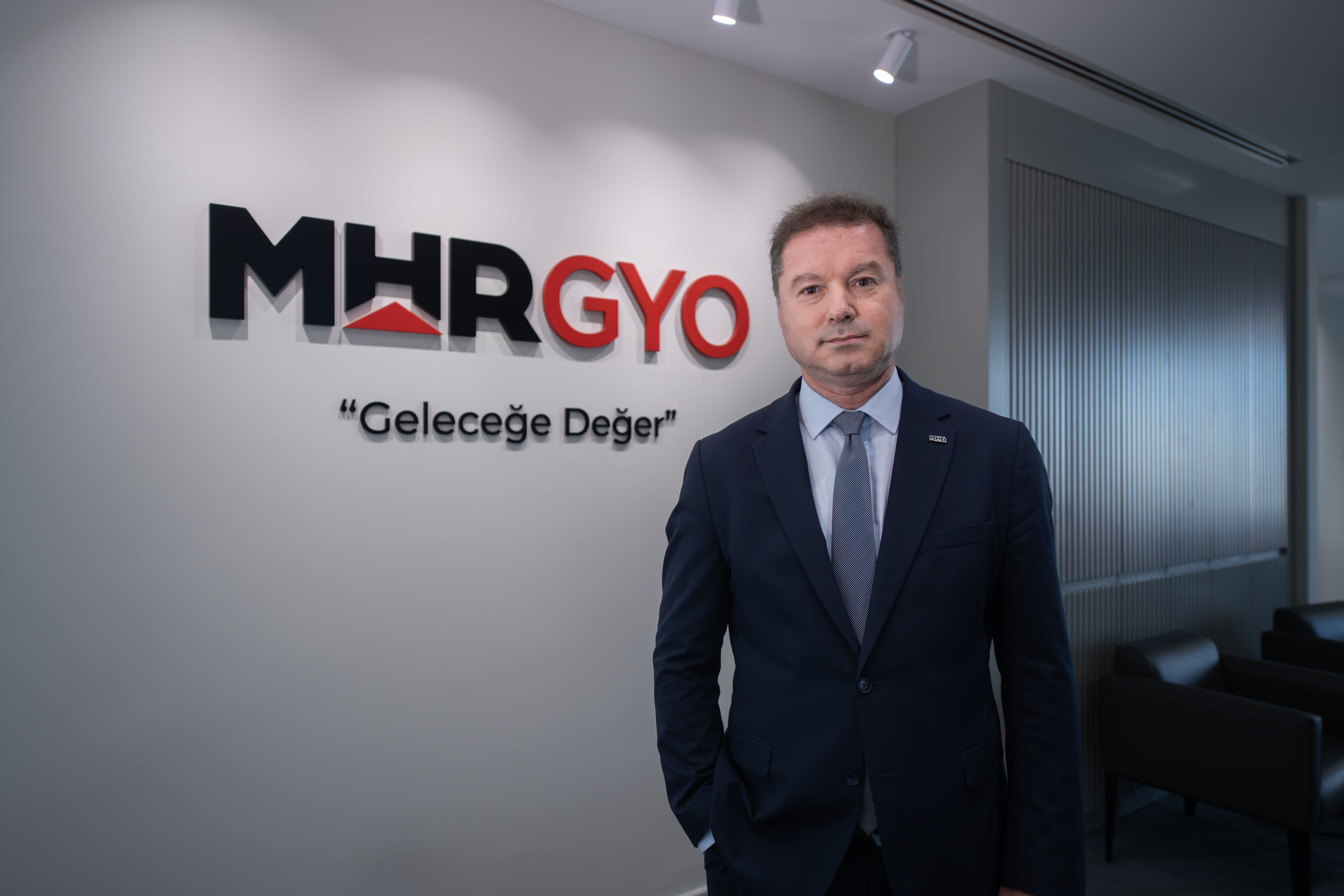 MHR GYO kurumsal yönetim notunu yükseltti