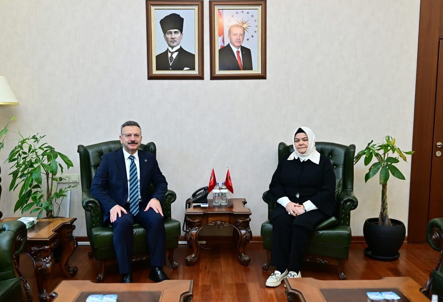 TBMM Milli Eğitim, Kültür, Gençlik ve Spor Komisyonu Başkanı Gürcan'dan Eskişehir Valisi Aksoy'a ziyaret