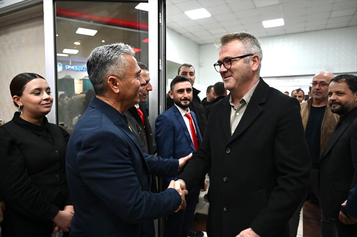 Seydişehir Esnaf ve Sanatkarlar Odası Başkanı İbrahim Aypar güven tazeledi