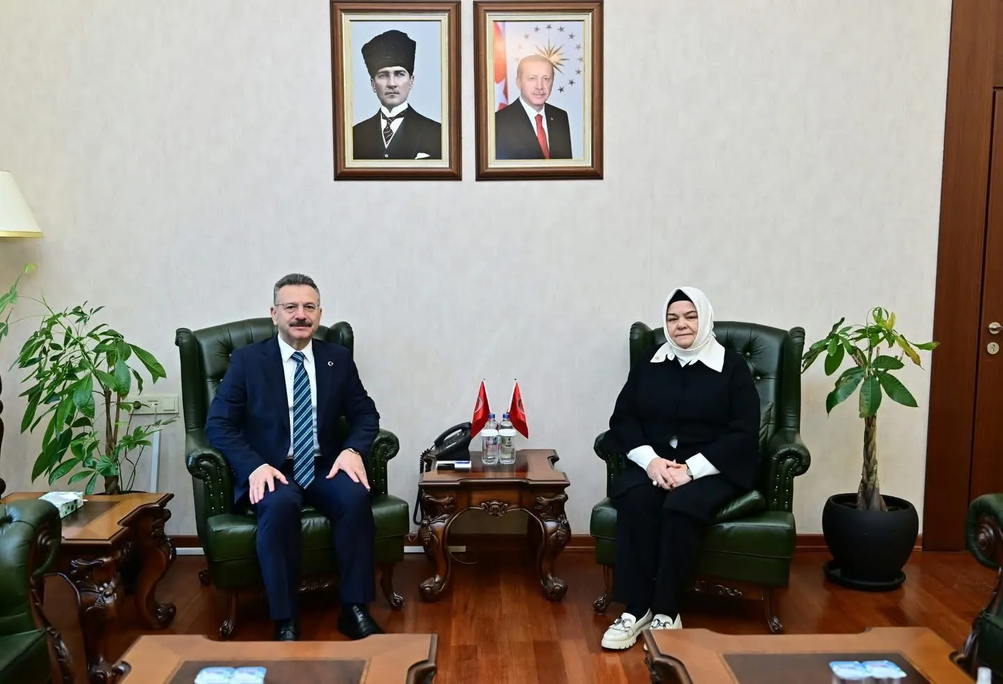 Milletvekili Ayşen Gürcan’dan Vali Hüseyin Aksoy’a veda ziyareti