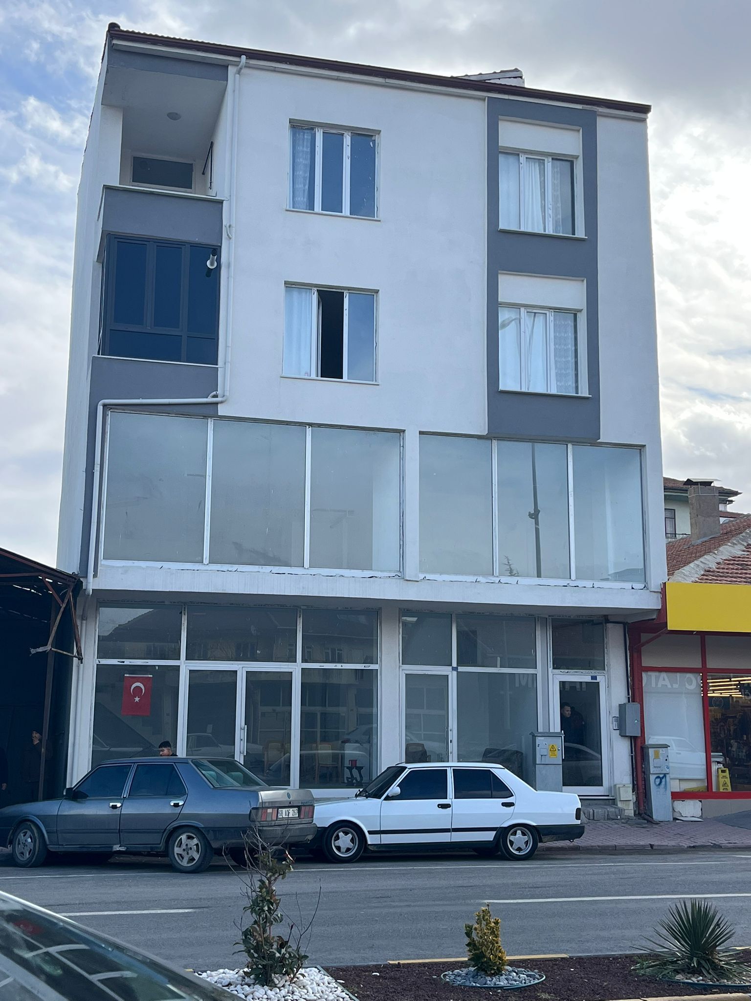 Aksaray'da sobadan sızan gazdan etkilenen 8 kişi hastaneye kaldırıldı