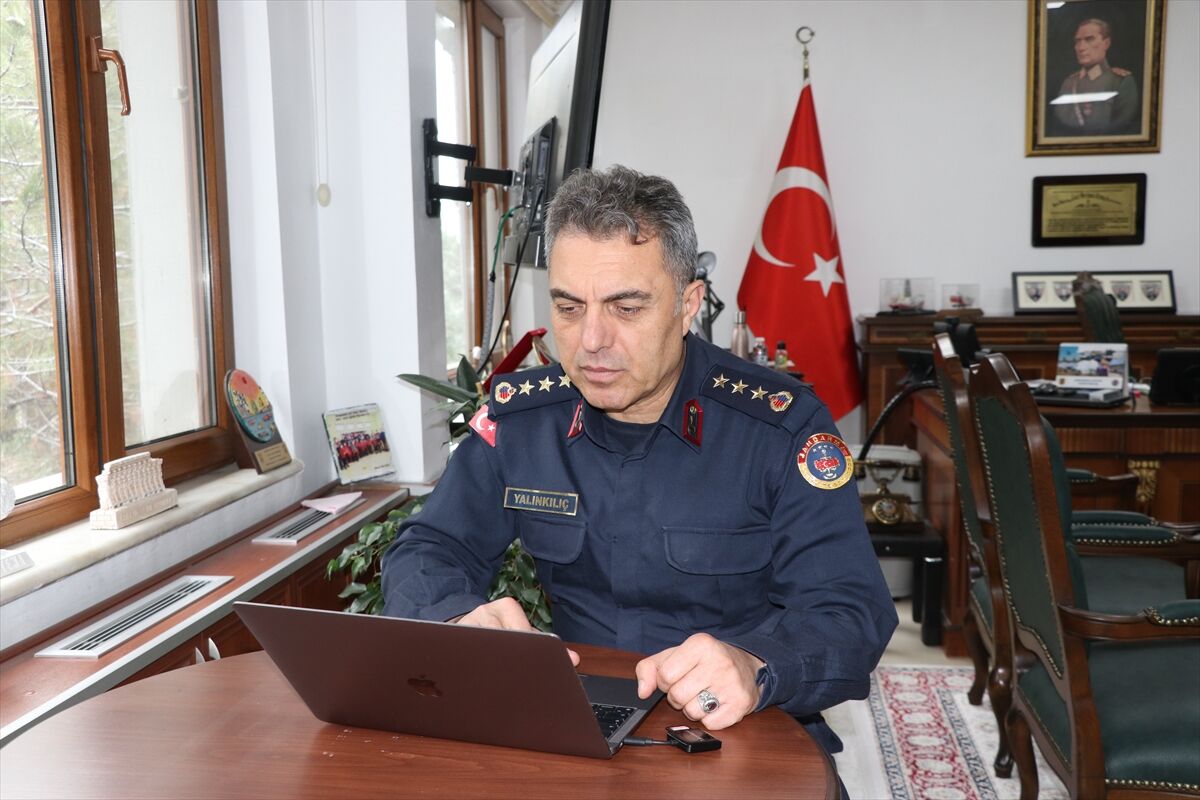 Yozgat İl Jandarma Komutanı Albay Yalınkılıç, AA'nın 'Yılın Kareleri' oylamasına katıldı