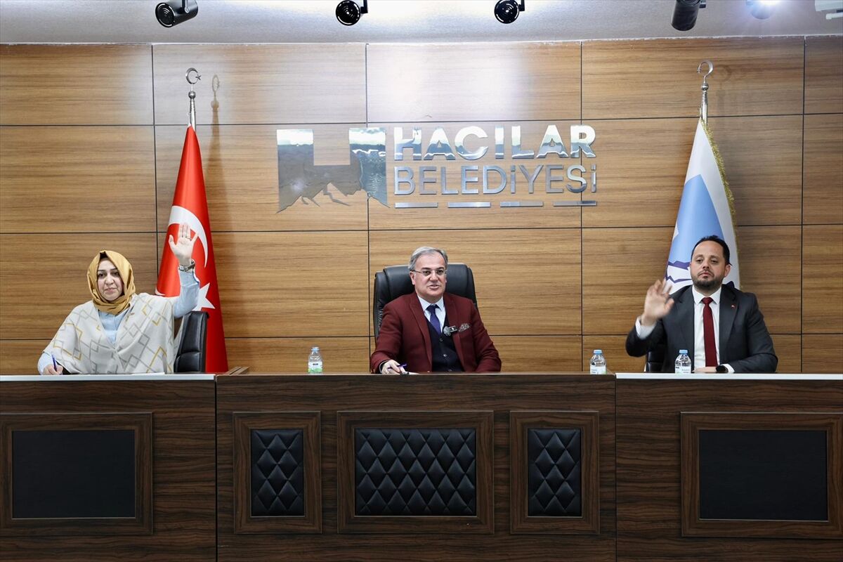 Hacılar Belediyesinde ocak ayı meclis toplantısı yapıldı