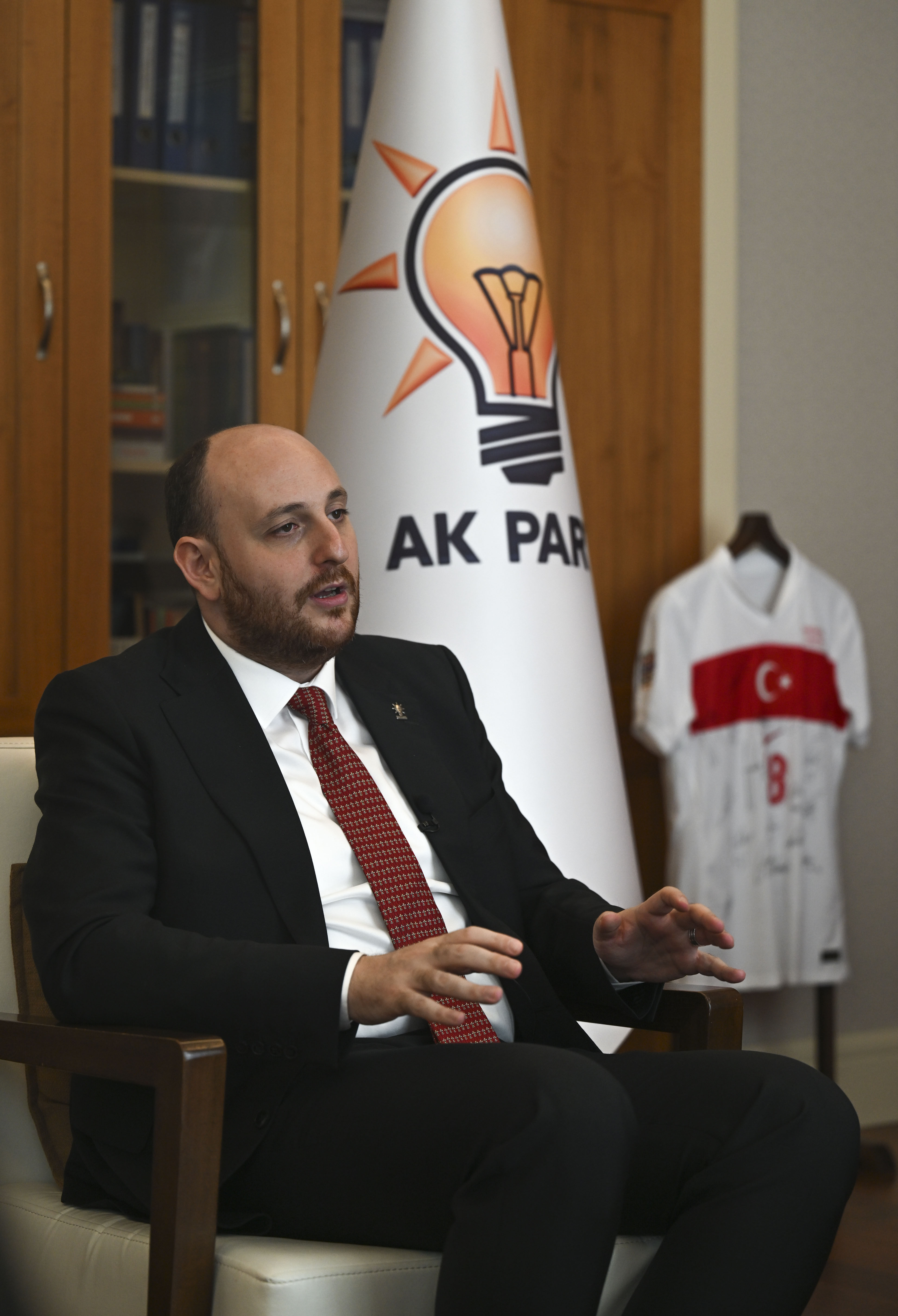 AK Parti 11,5 milyon üyesiyle bire bir temas kuracak