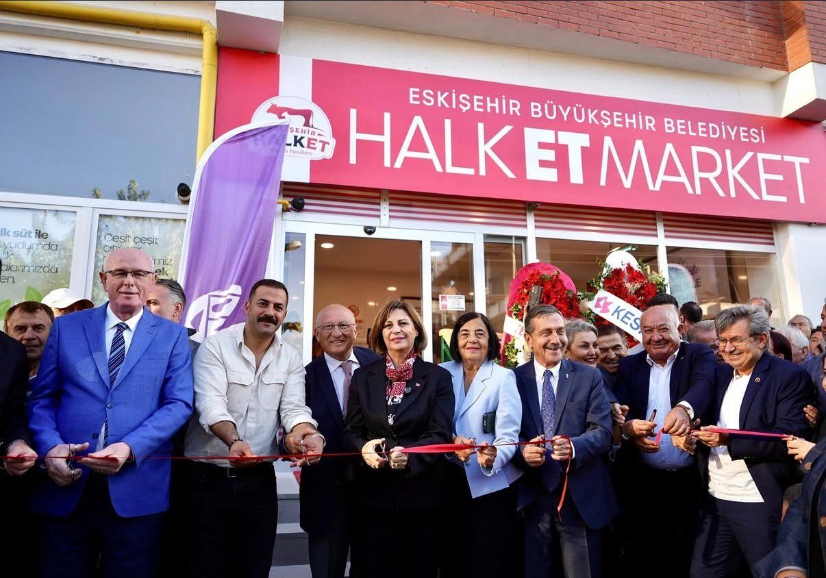 Nebi Hatipoğlu'ndan Büyükşehir'e sert eleştiri